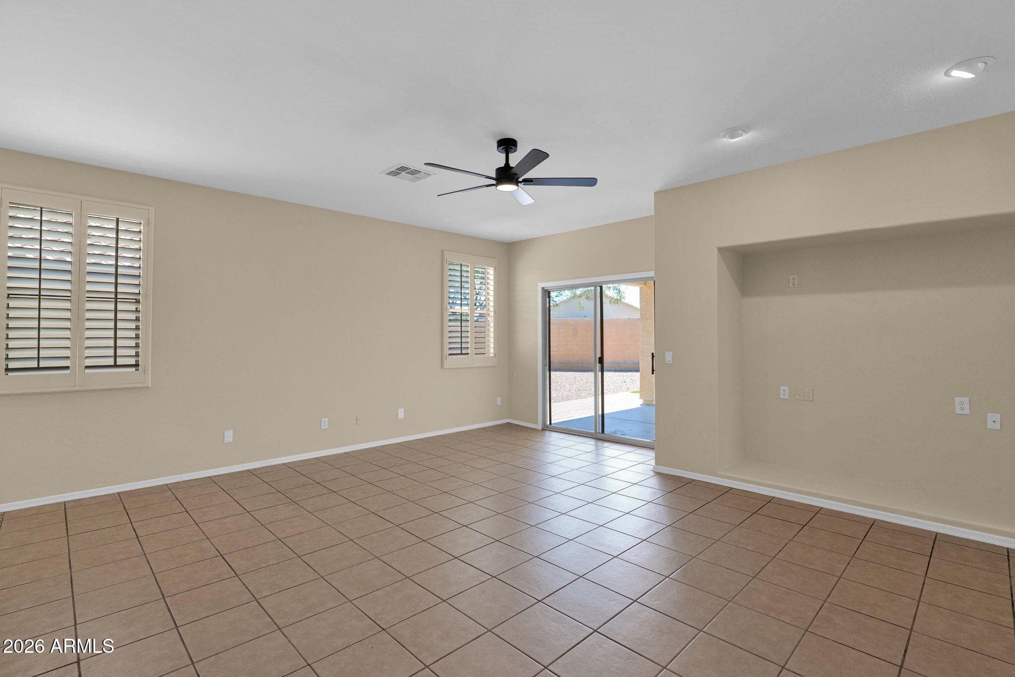 21067 E DESERT HILLS CIRCLE - See more photos