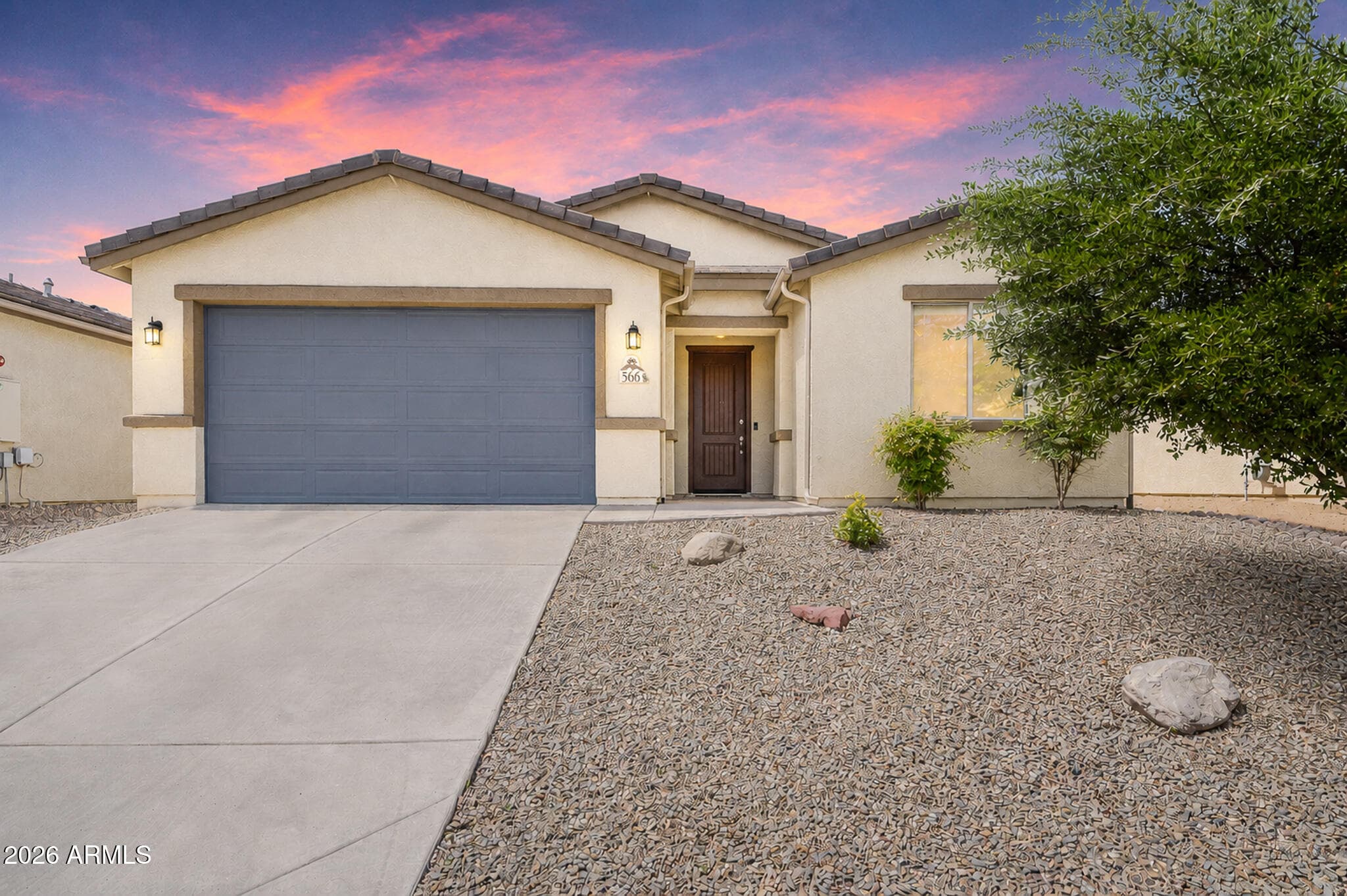 566 Horseshoe Bend Circle — photo 2