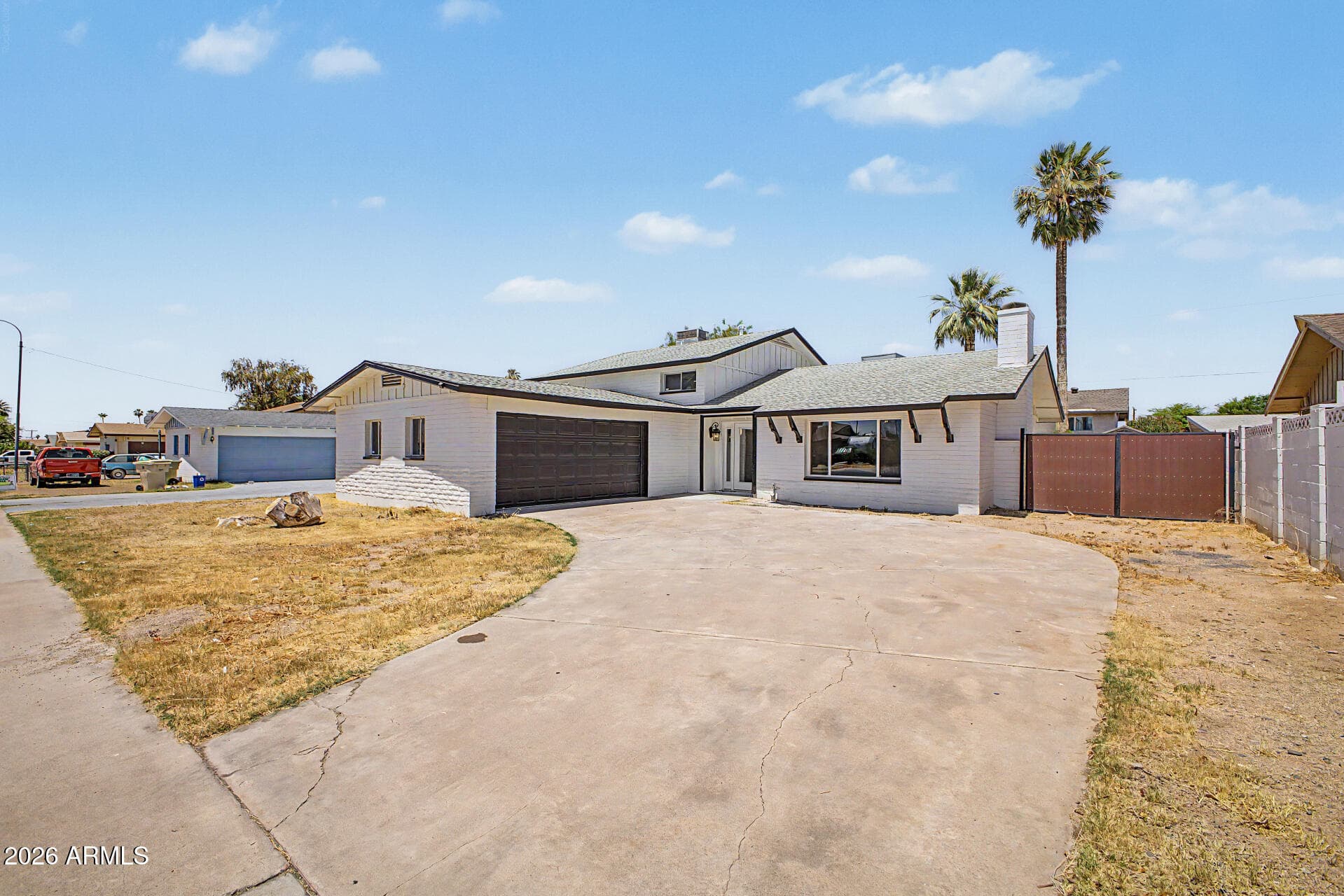 4316 W Rose Ln — photo 1