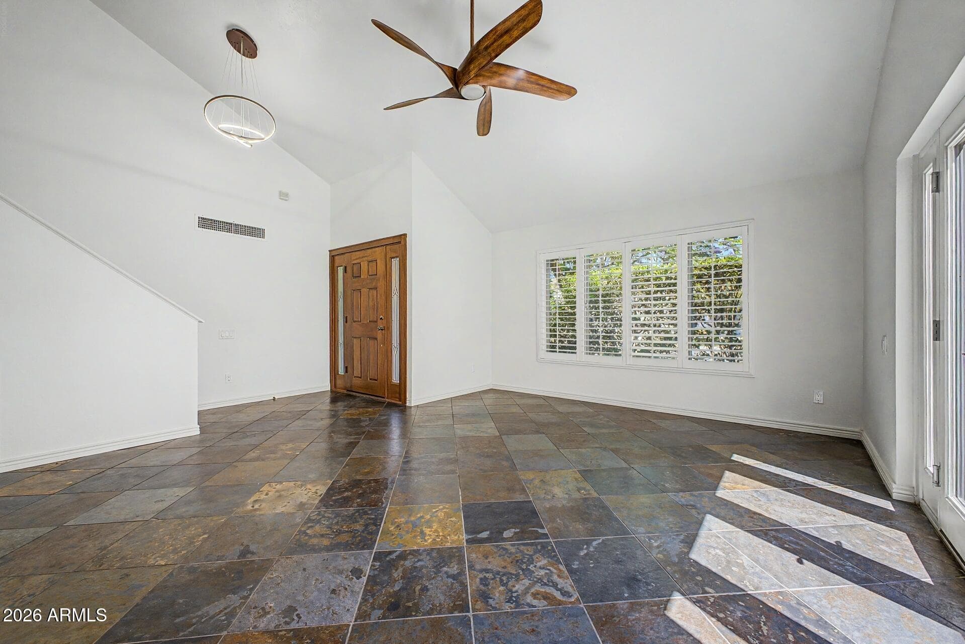 1613 E WEATHERVANE LN - Photo 3