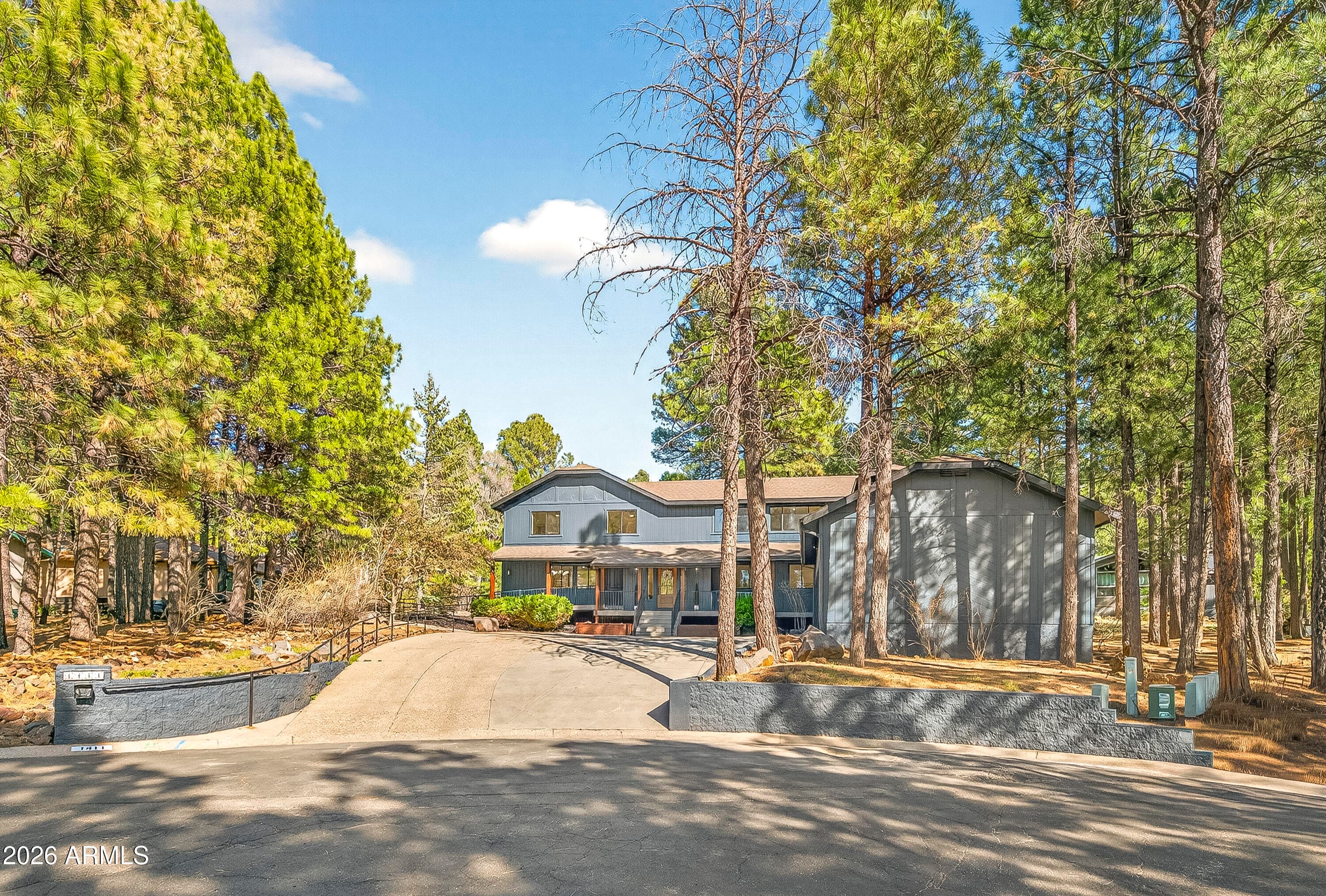 1411 N Inverrary Way — photo 1
