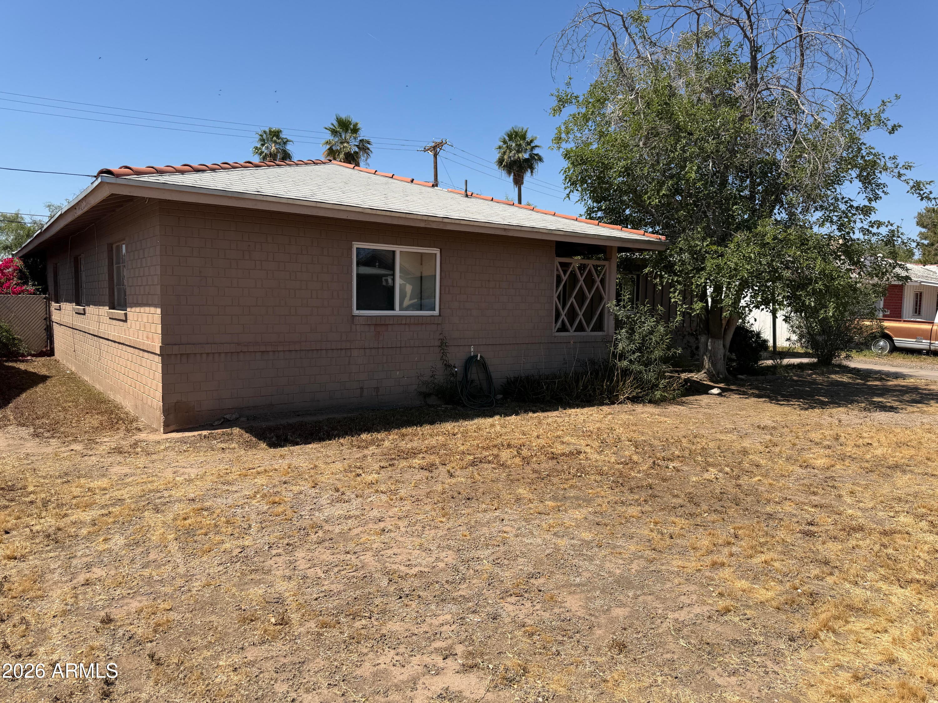 2053 W HAZELWOOD ST - Photo 9