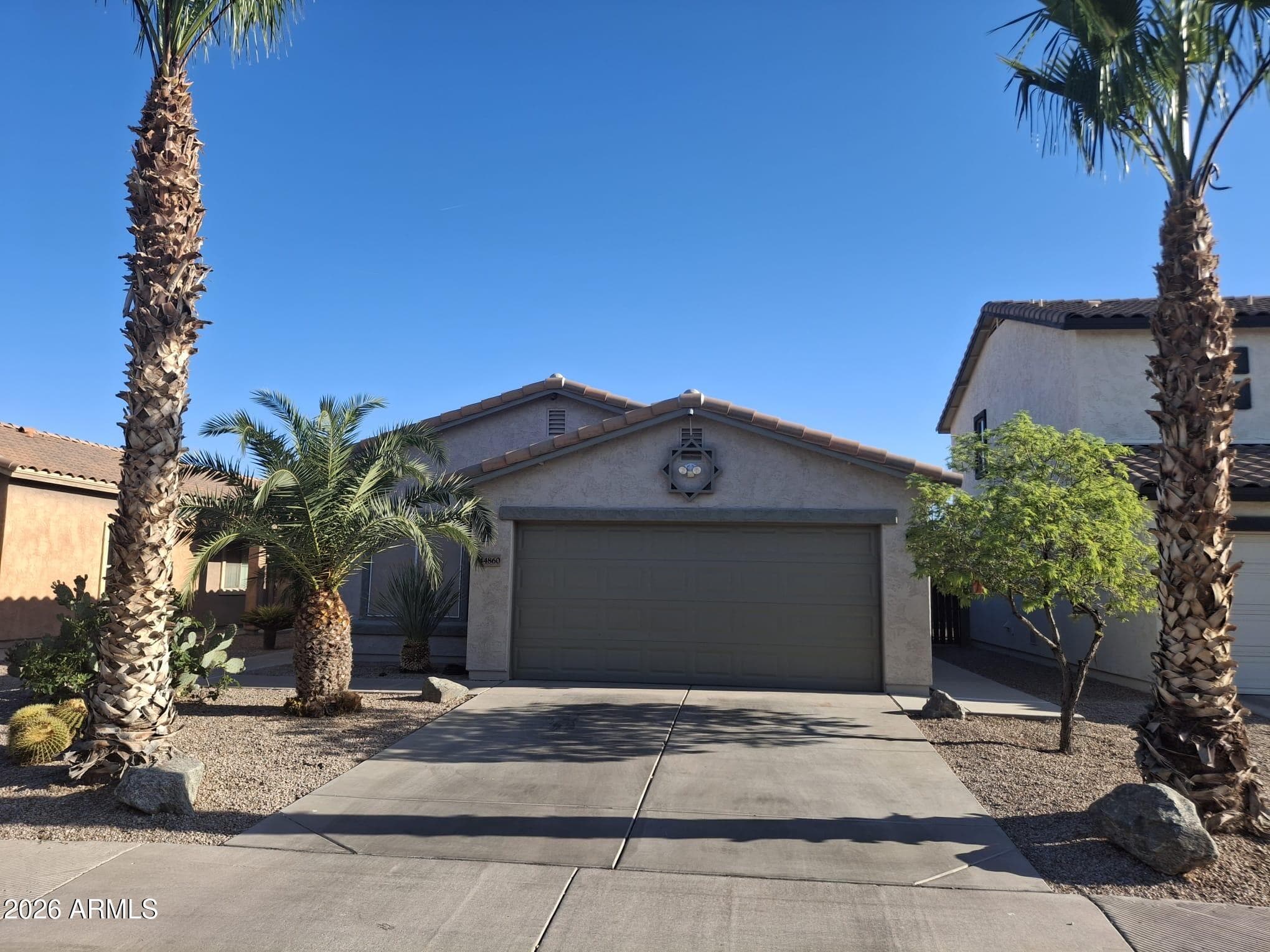 44860 W BALBOA DR - Photo 1
