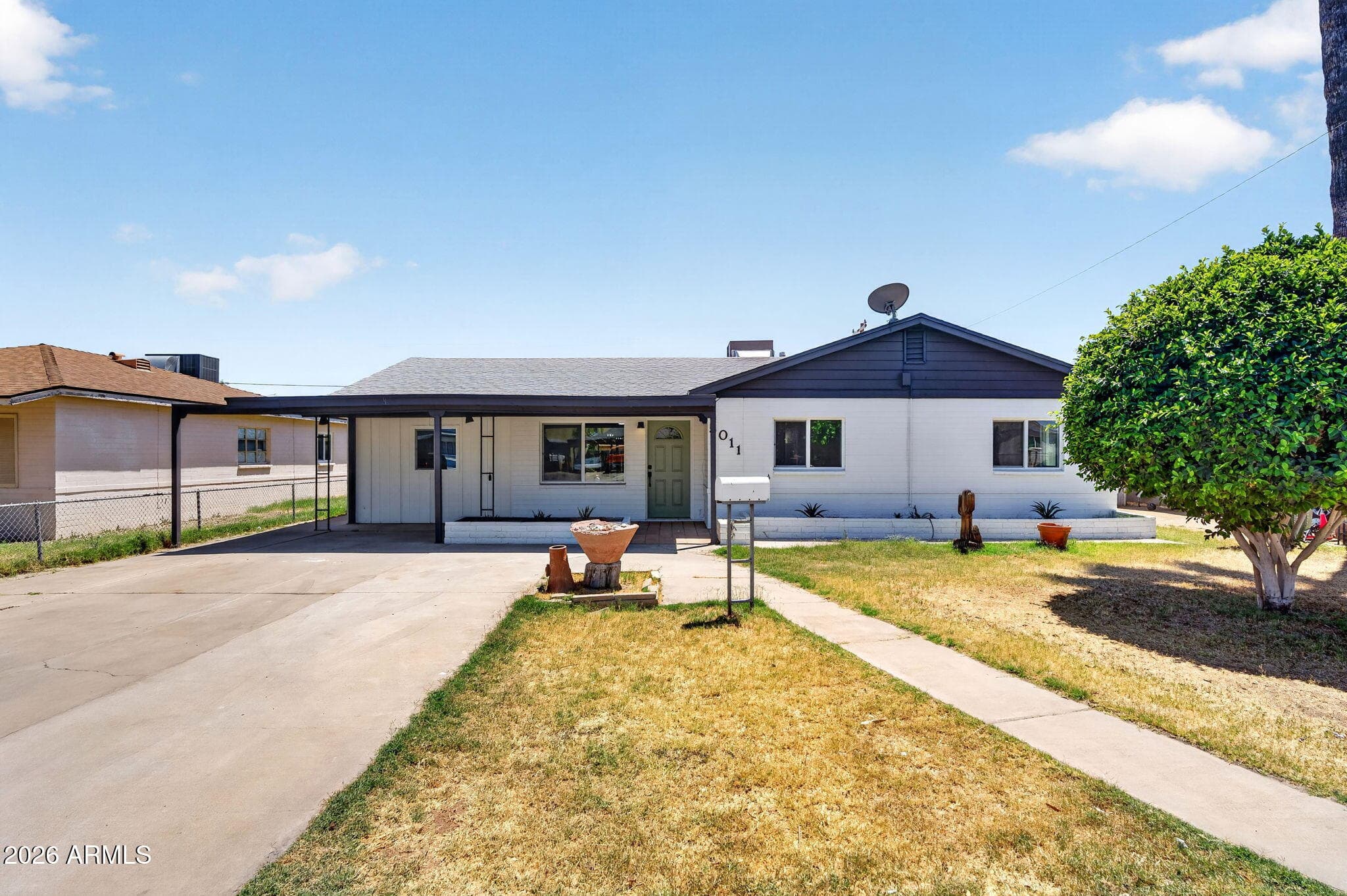 5011 W Flynn Ln — photo 1