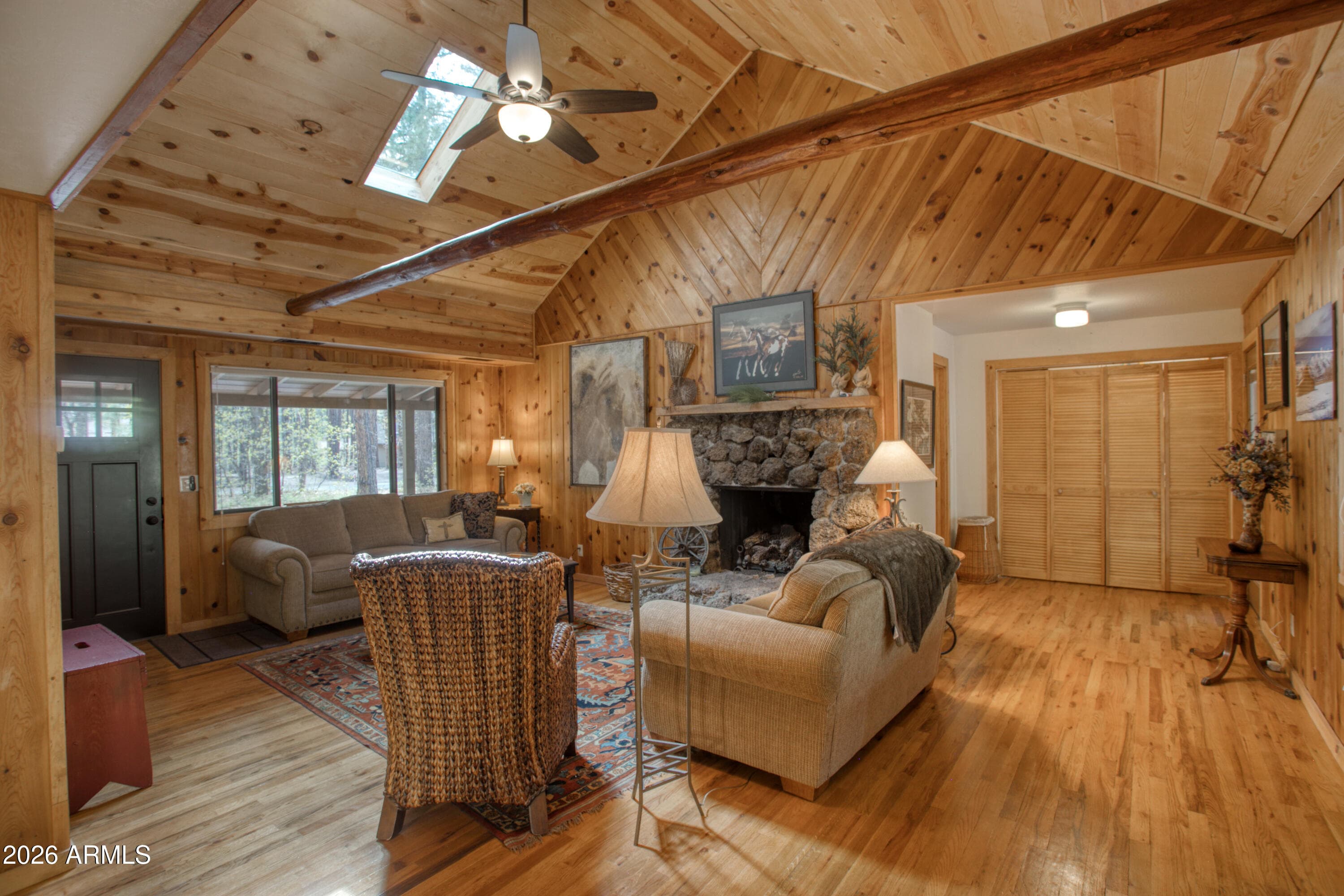 2982 HUMMINGBIRD LN - See more photos