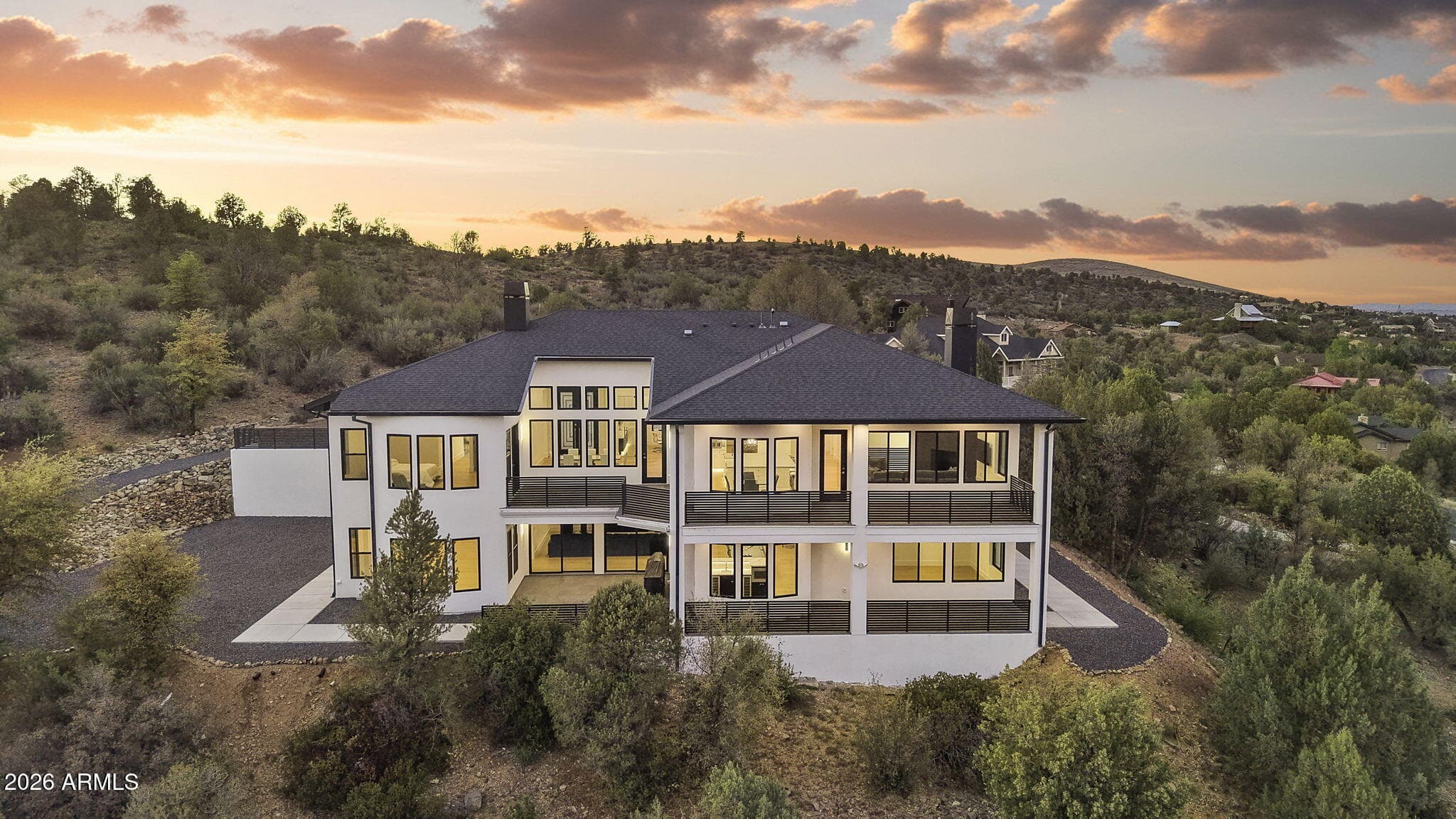 300 N LYNX CREEK RD - Photo 2