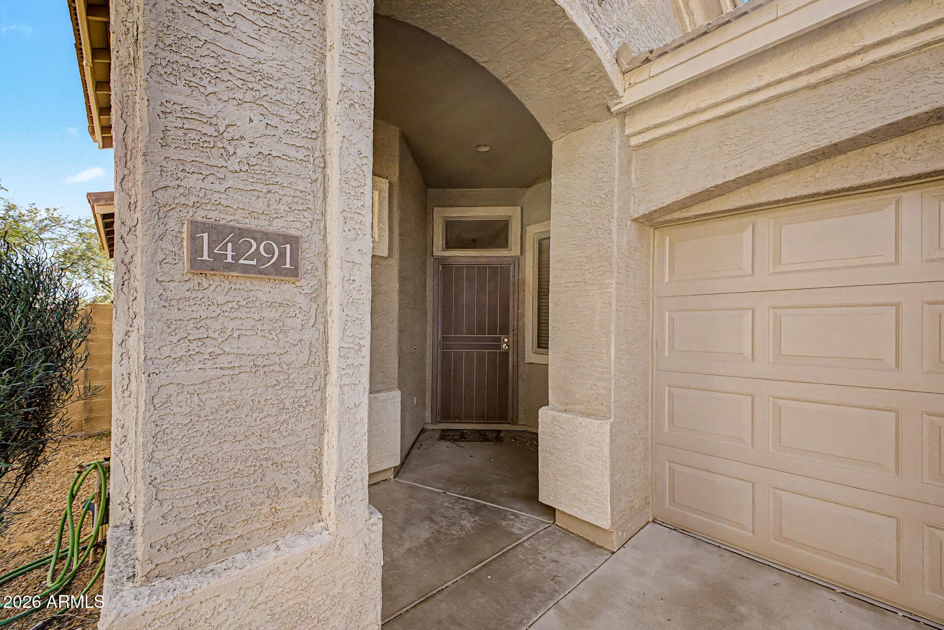14291 W Cora Ln — photo 2
