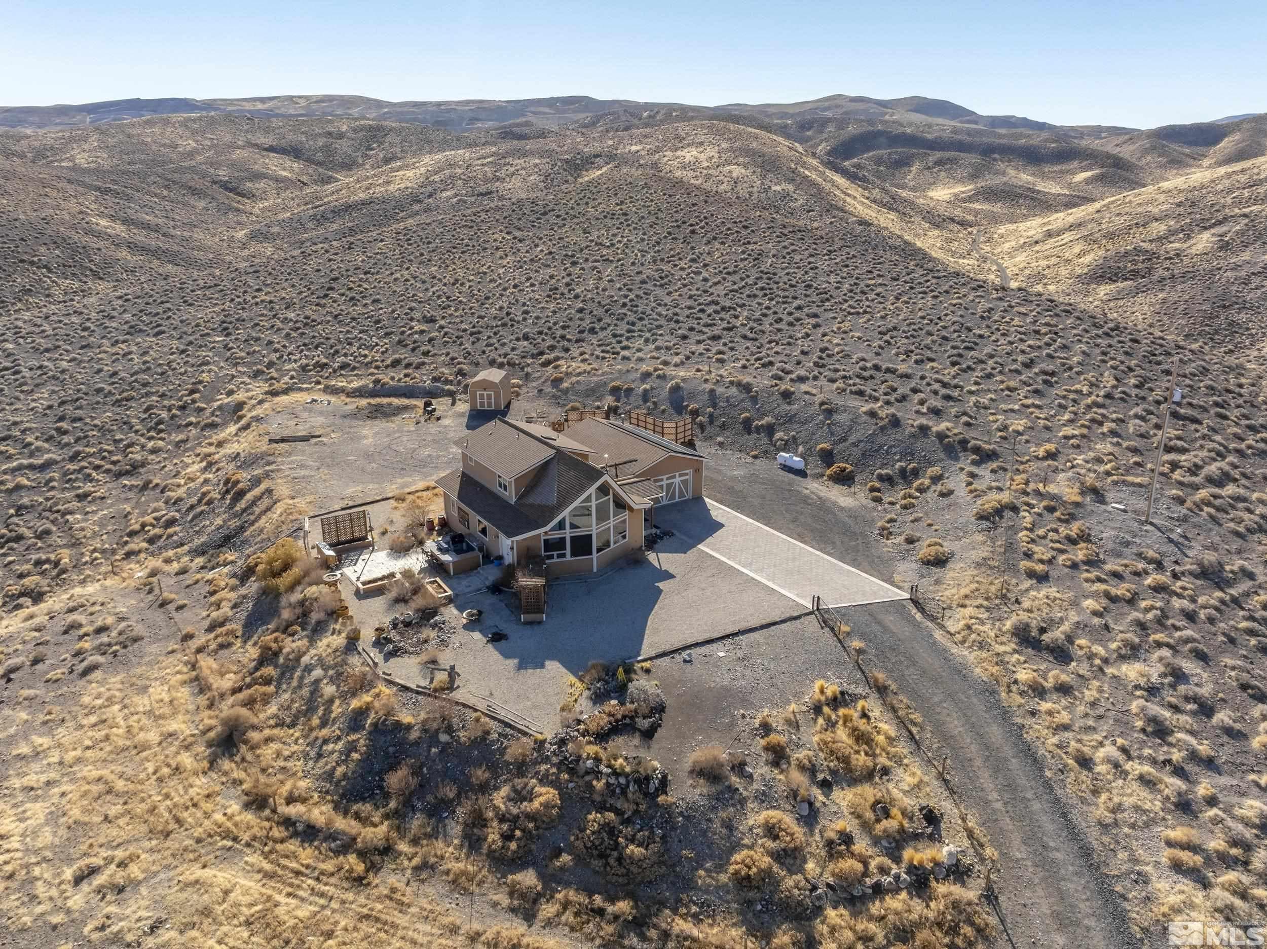 2330 HILLCREST RD - Photo 2