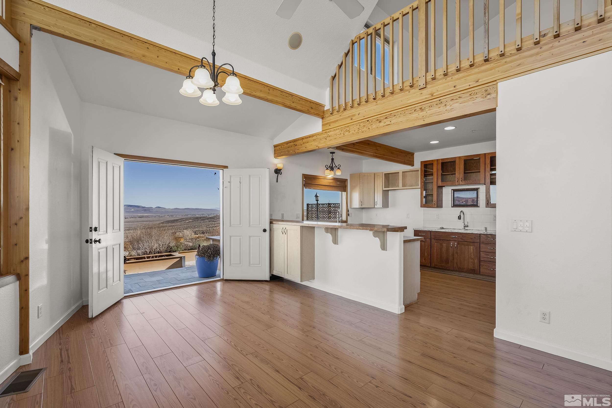 2330 HILLCREST RD - Photo 10