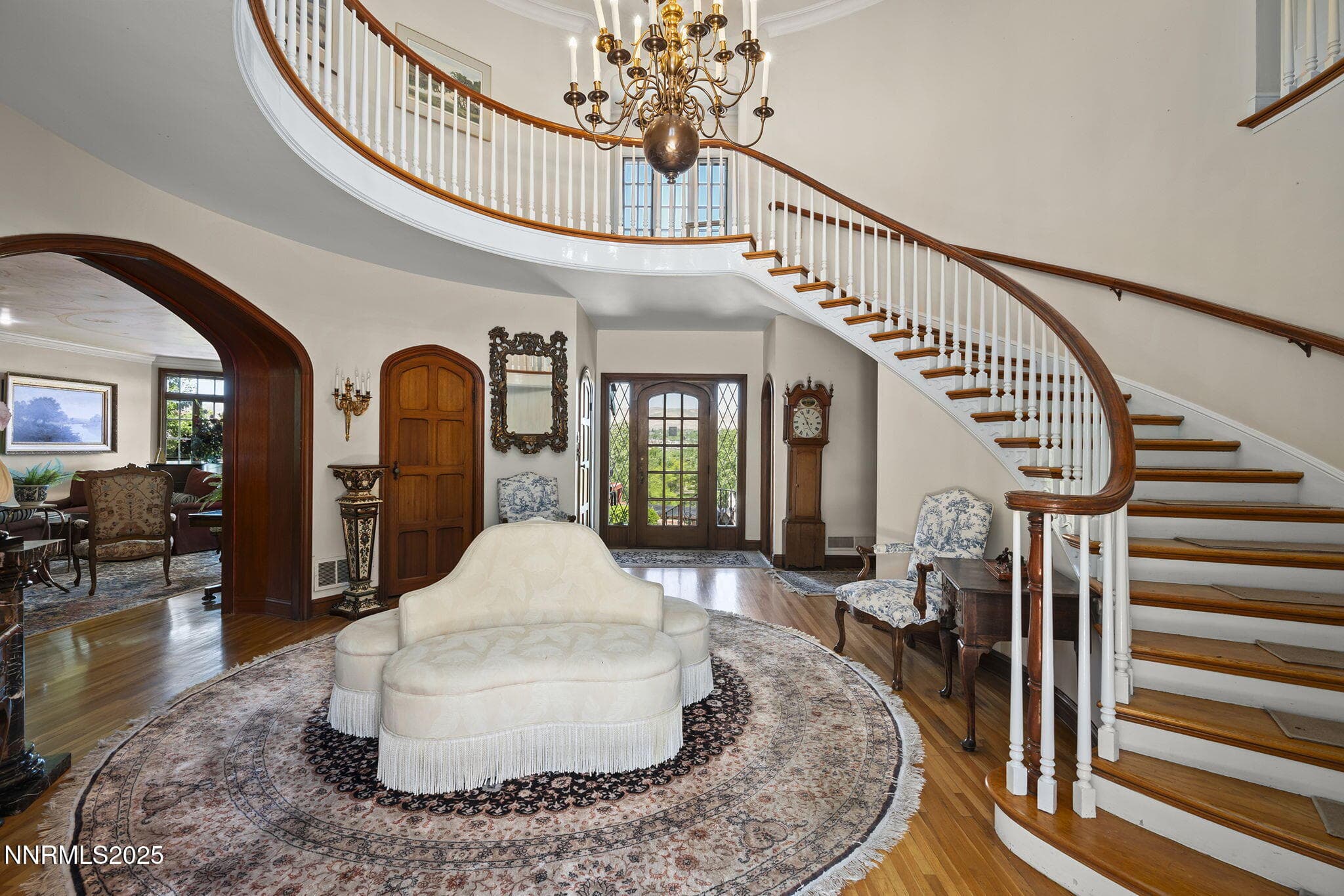 745 California Ave — photo 1
