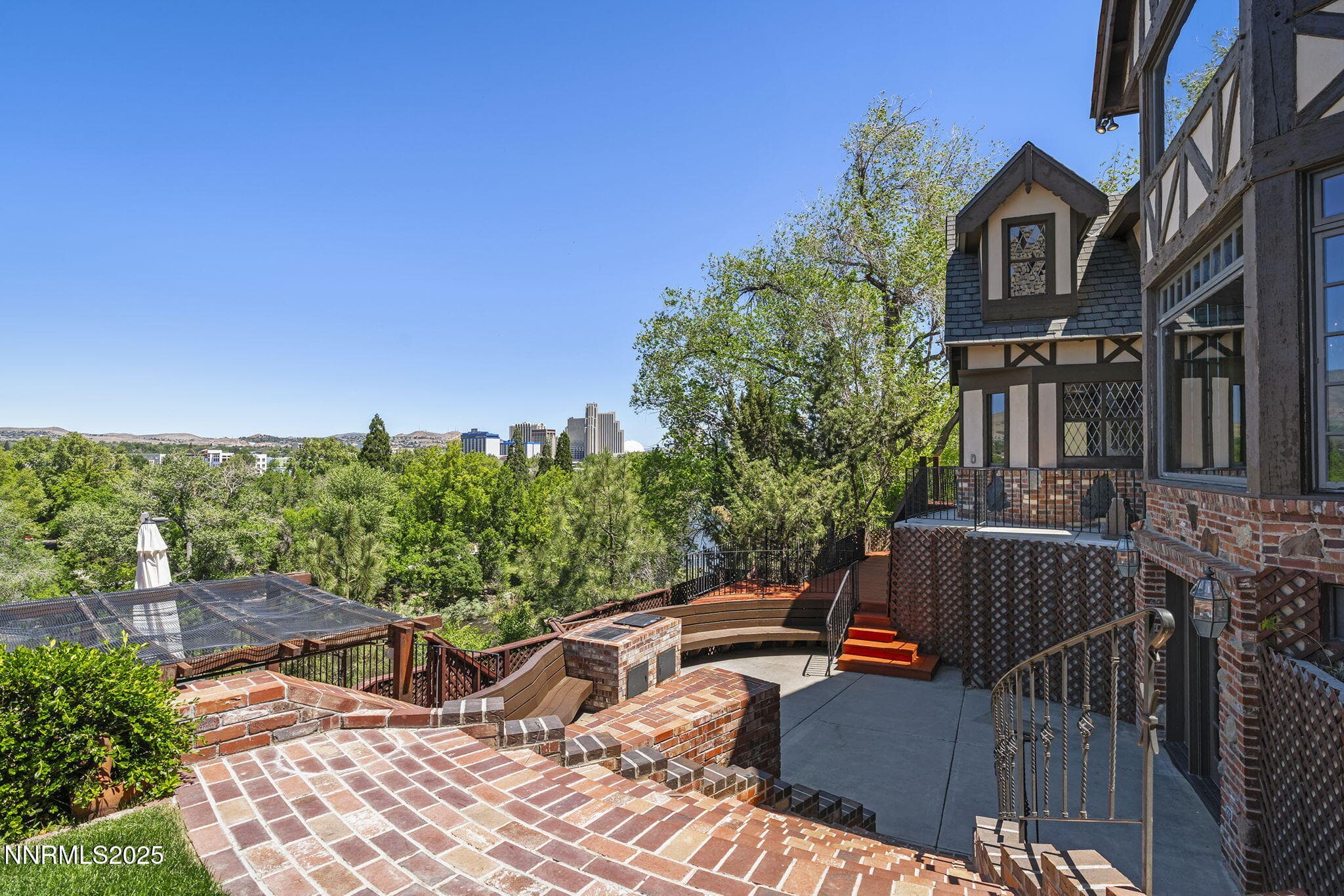 745 California Ave — photo 10
