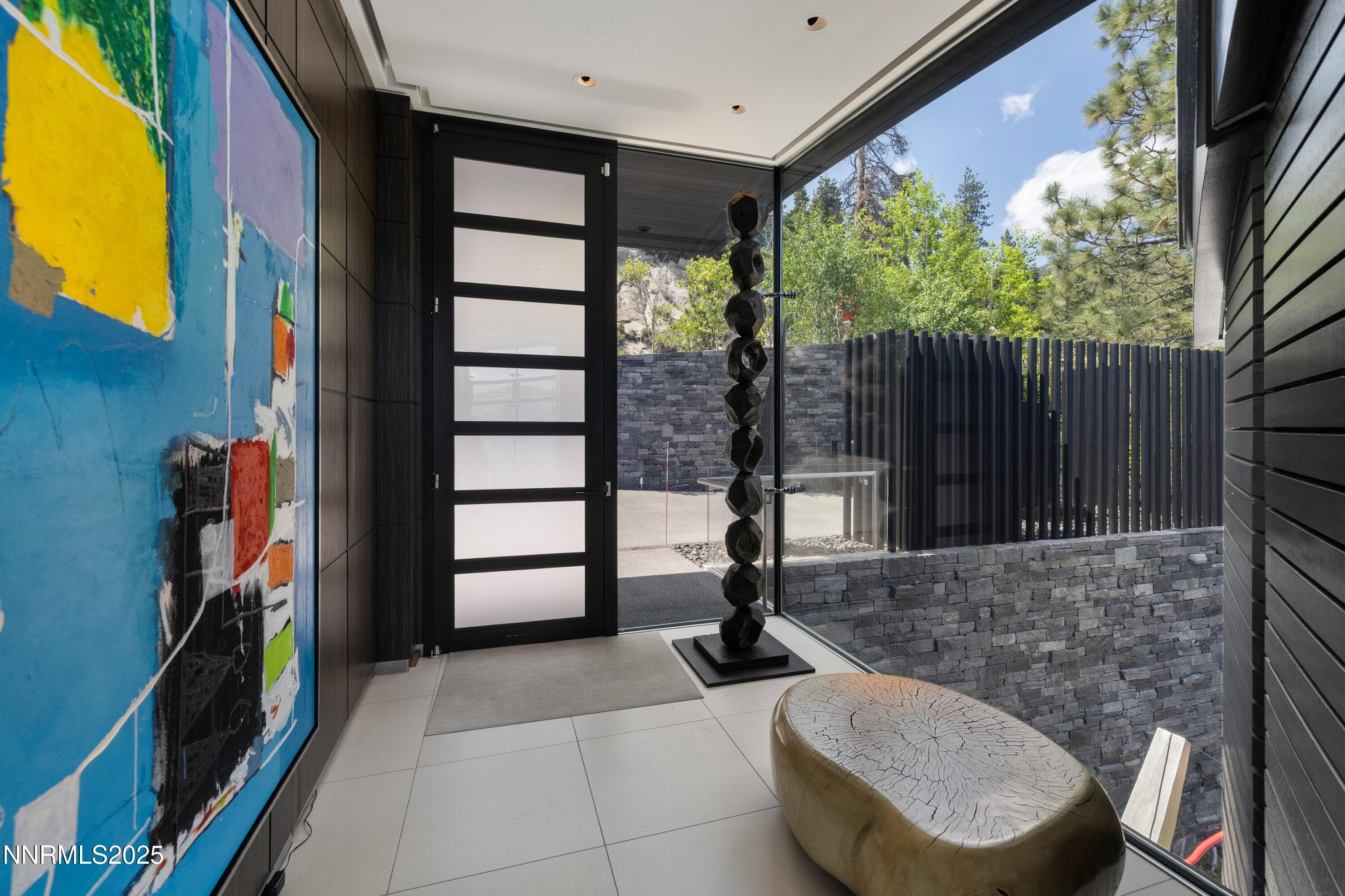 580 GONOWABIE RD - See more photos