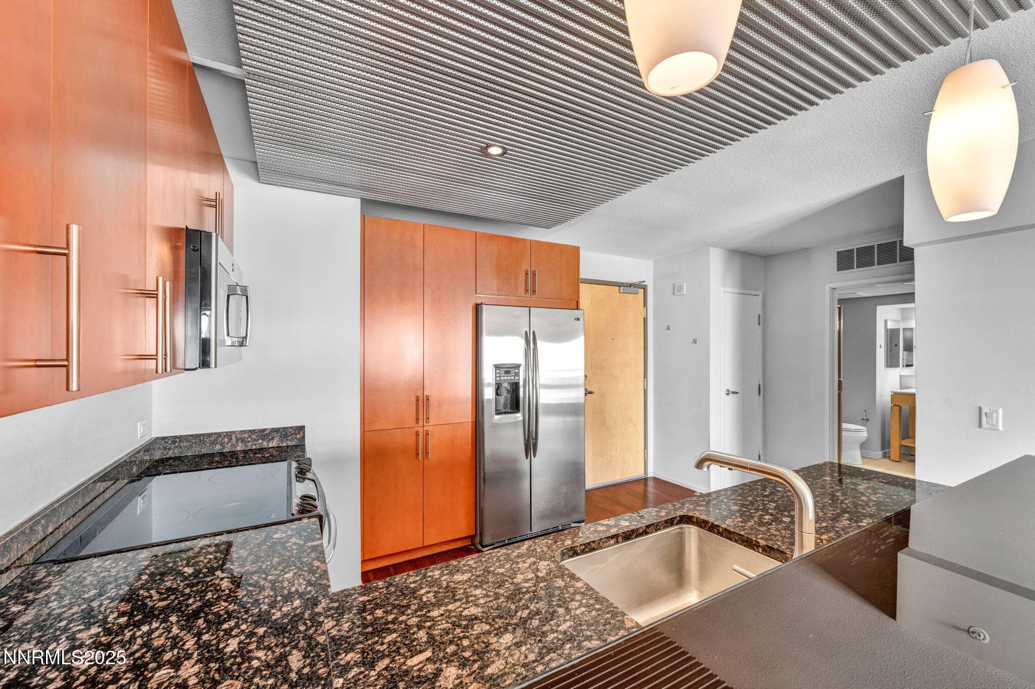 255 N SIERRA ST - See more photos