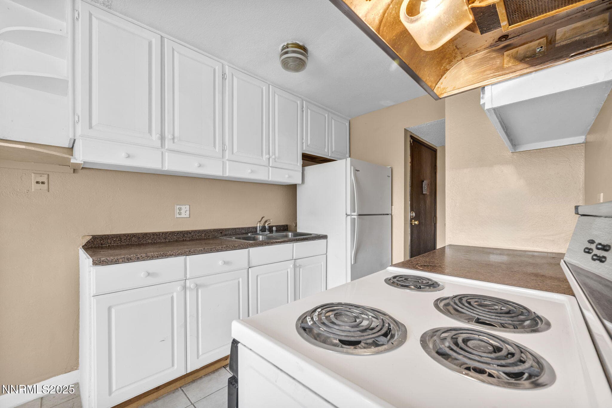 4600 Neil Rd Apt 35 — photo 10