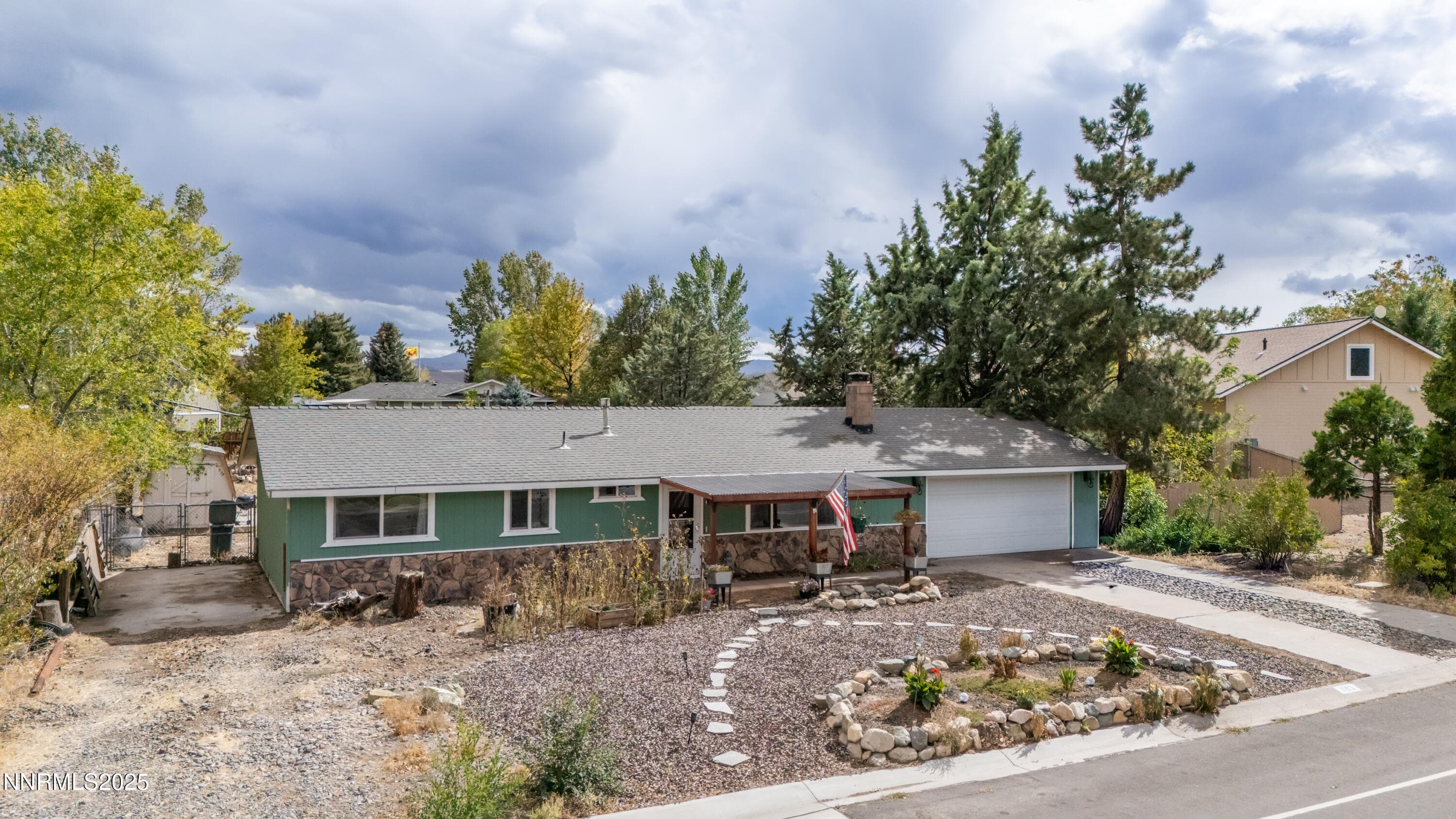 1193 MANHATTAN WAY - Photo 3