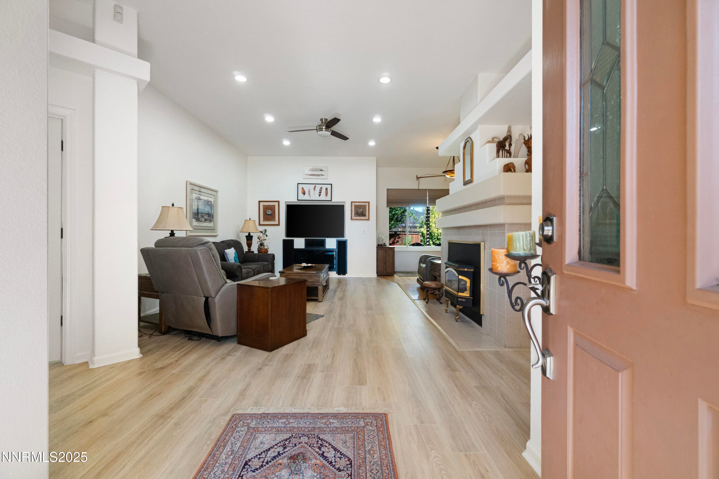 1216 PLEASANTVIEW DR - Photo 5