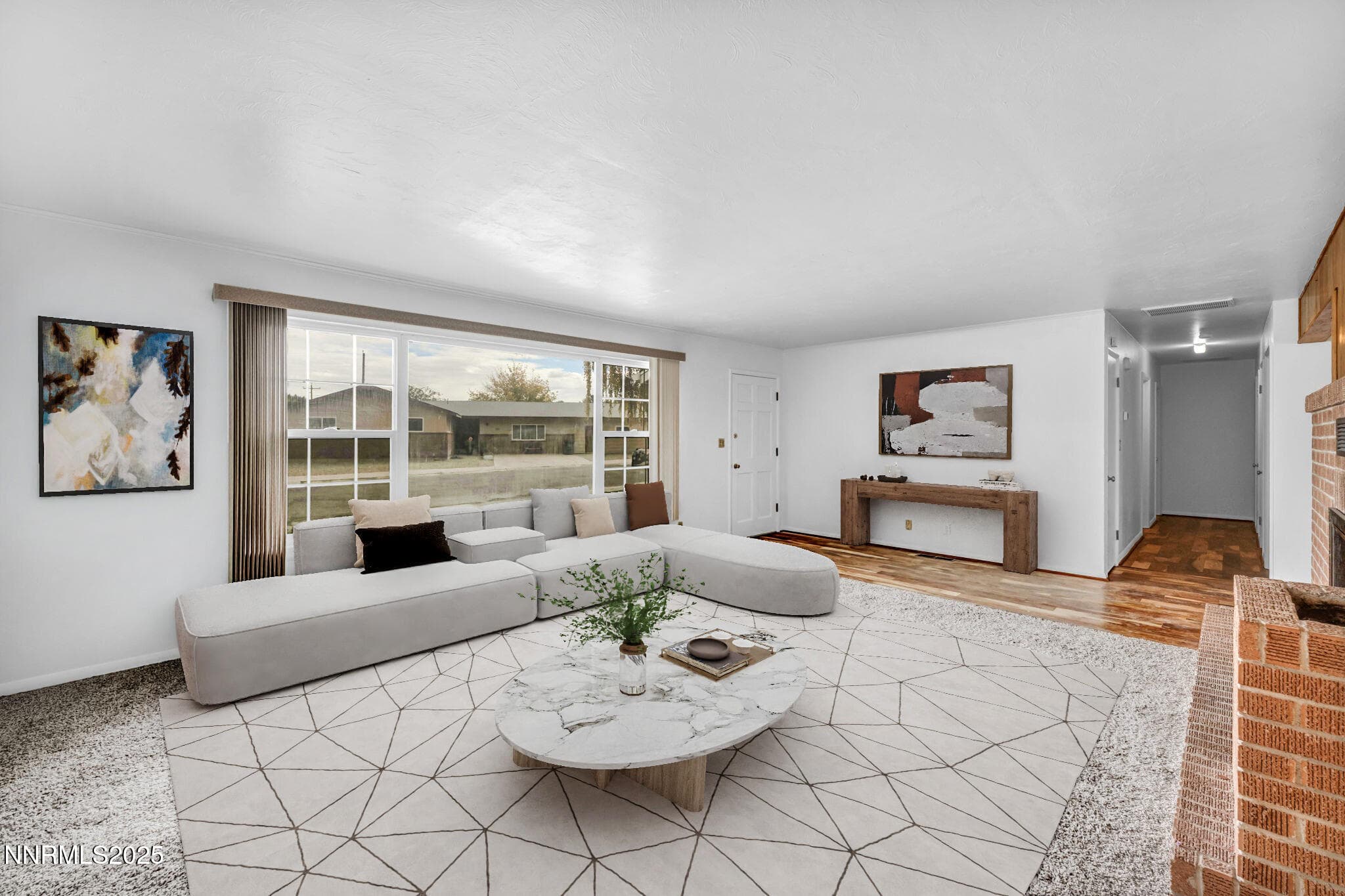 307 S California St — photo 2