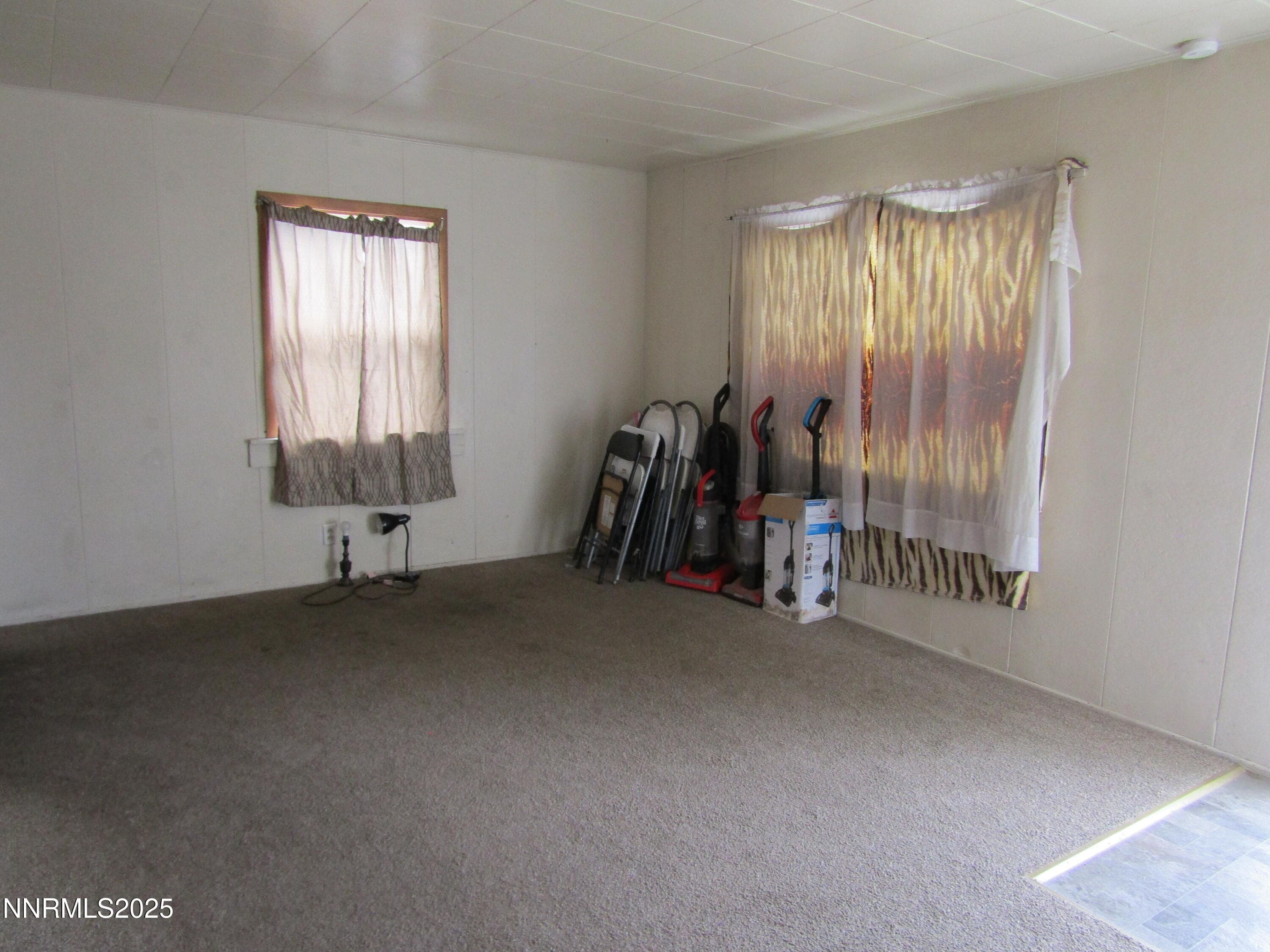 234 S West St — photo 2