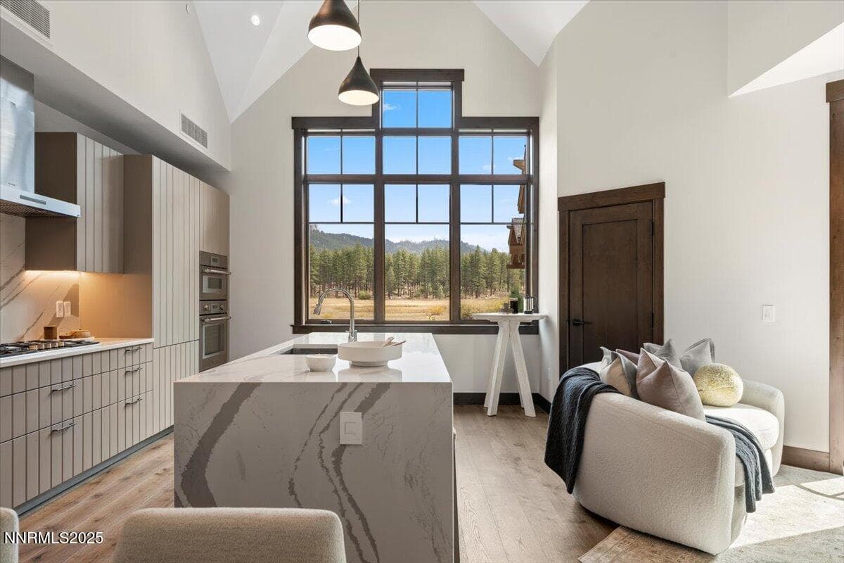 36 Beach Club Dr 606 — photo 1
