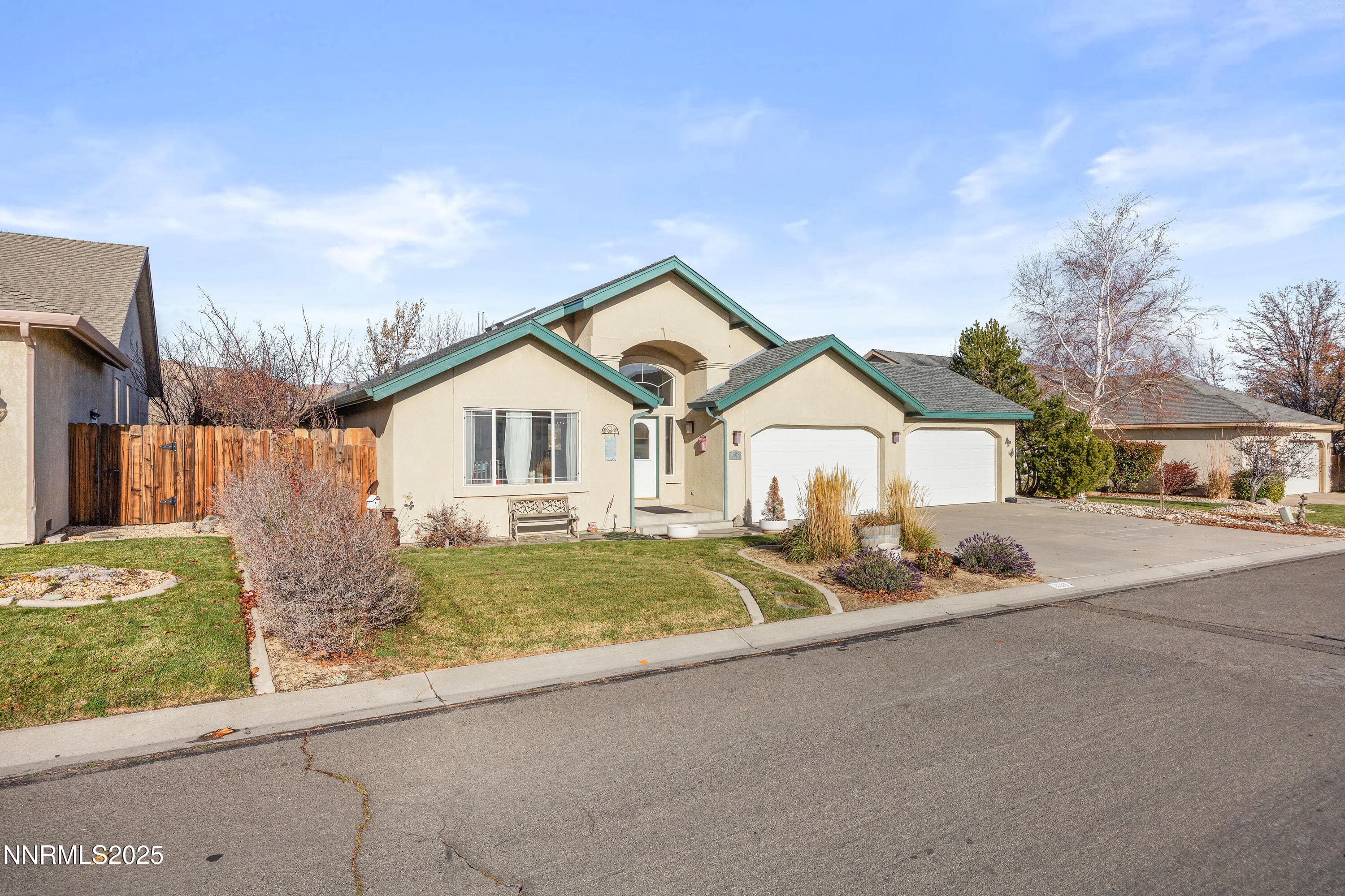 1608 EVERGREEN DR - Photo 4