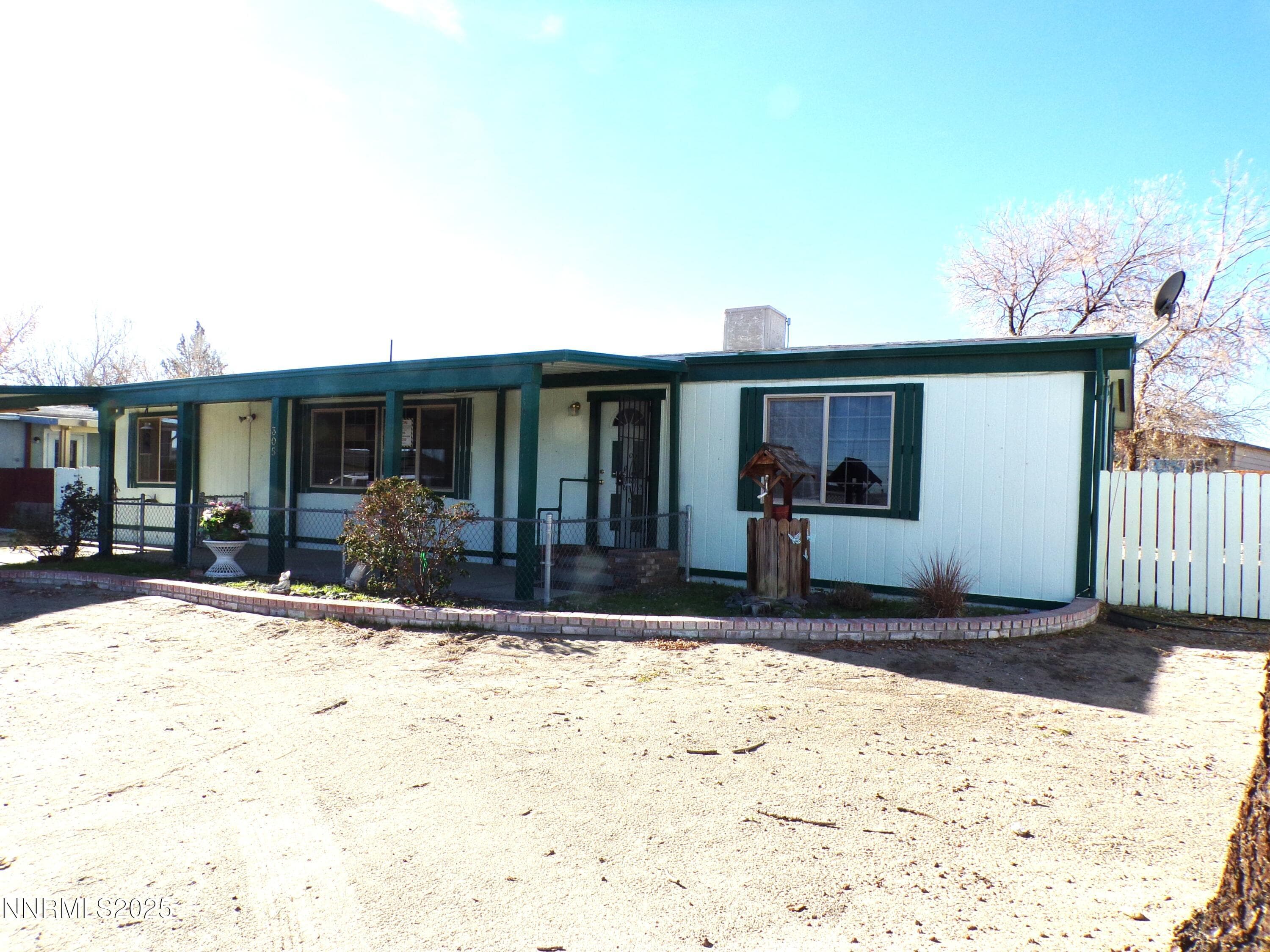 305 Parkland Way — photo 2