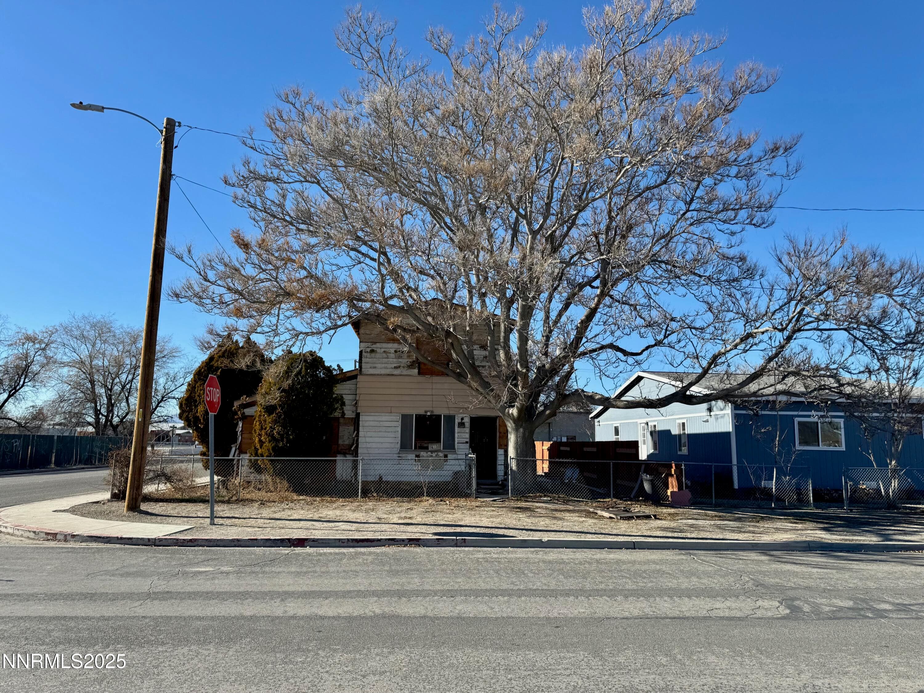 615 Grinnel Ave — photo 1