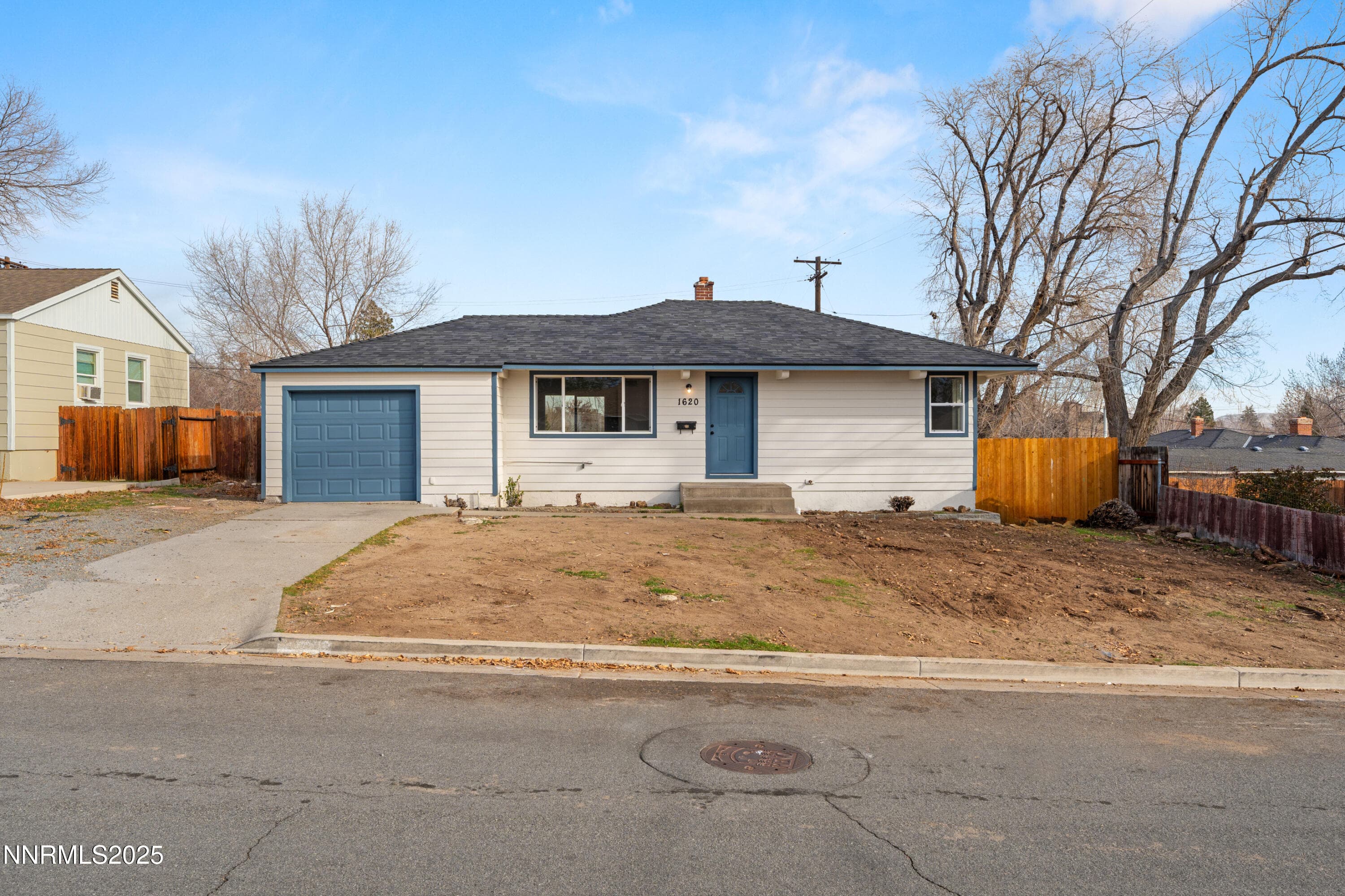 1620 HAROLD DR - Photo 3