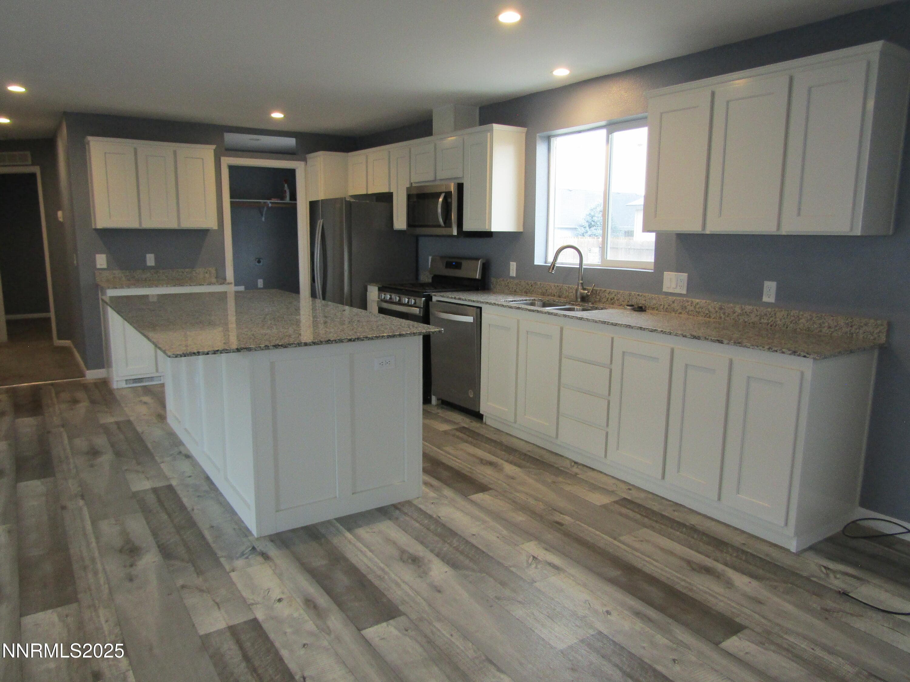 202 QUAIL RUN DR - See more photos