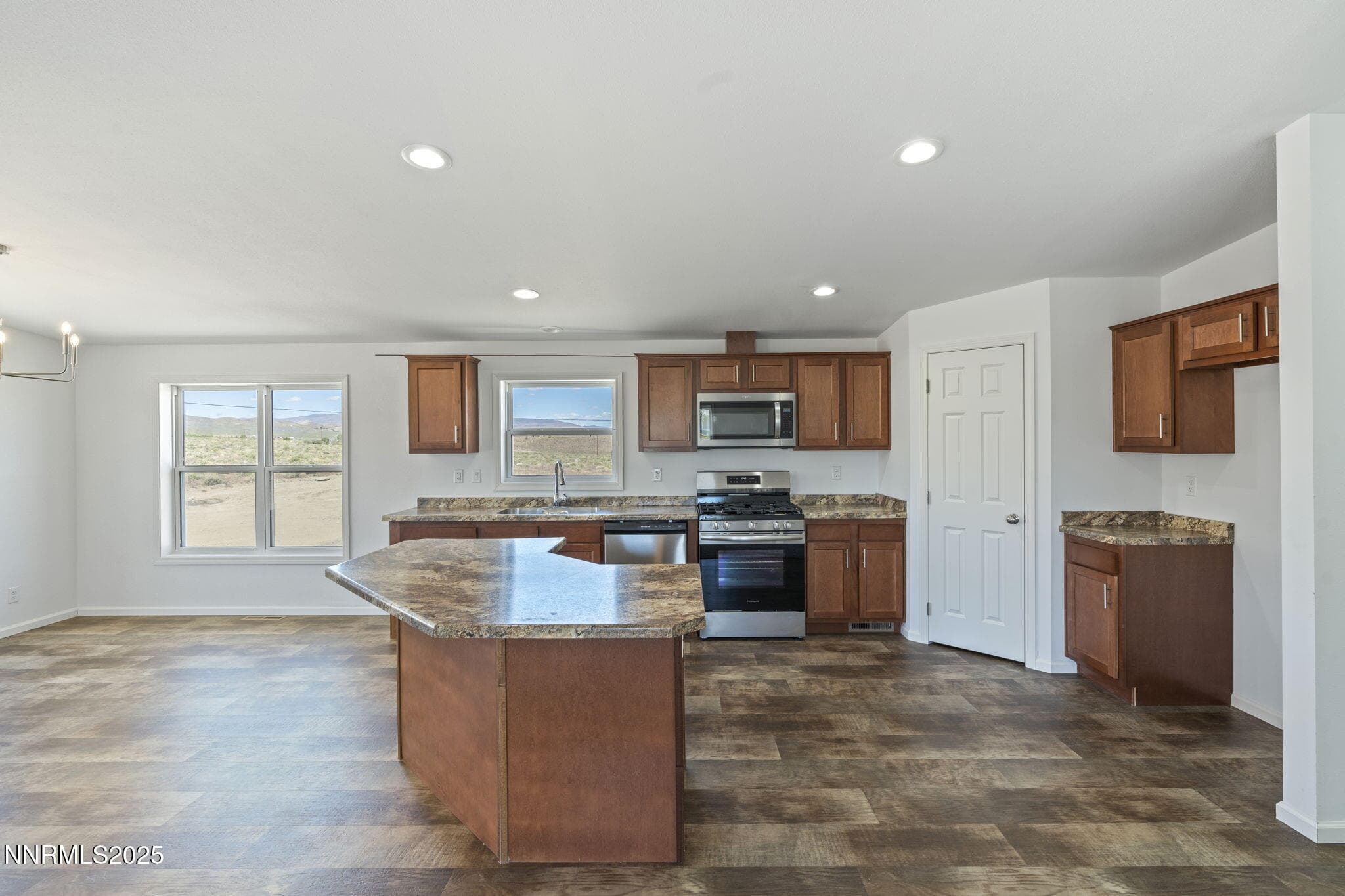 8260 Sycamore St — photo 2