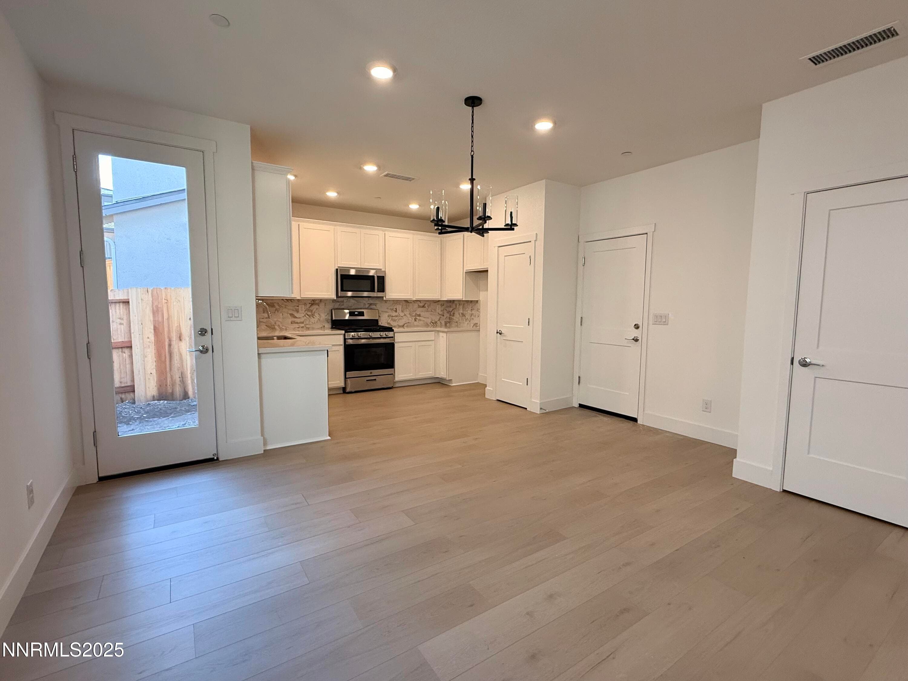 480 PROSECCO WAY - Photo 3