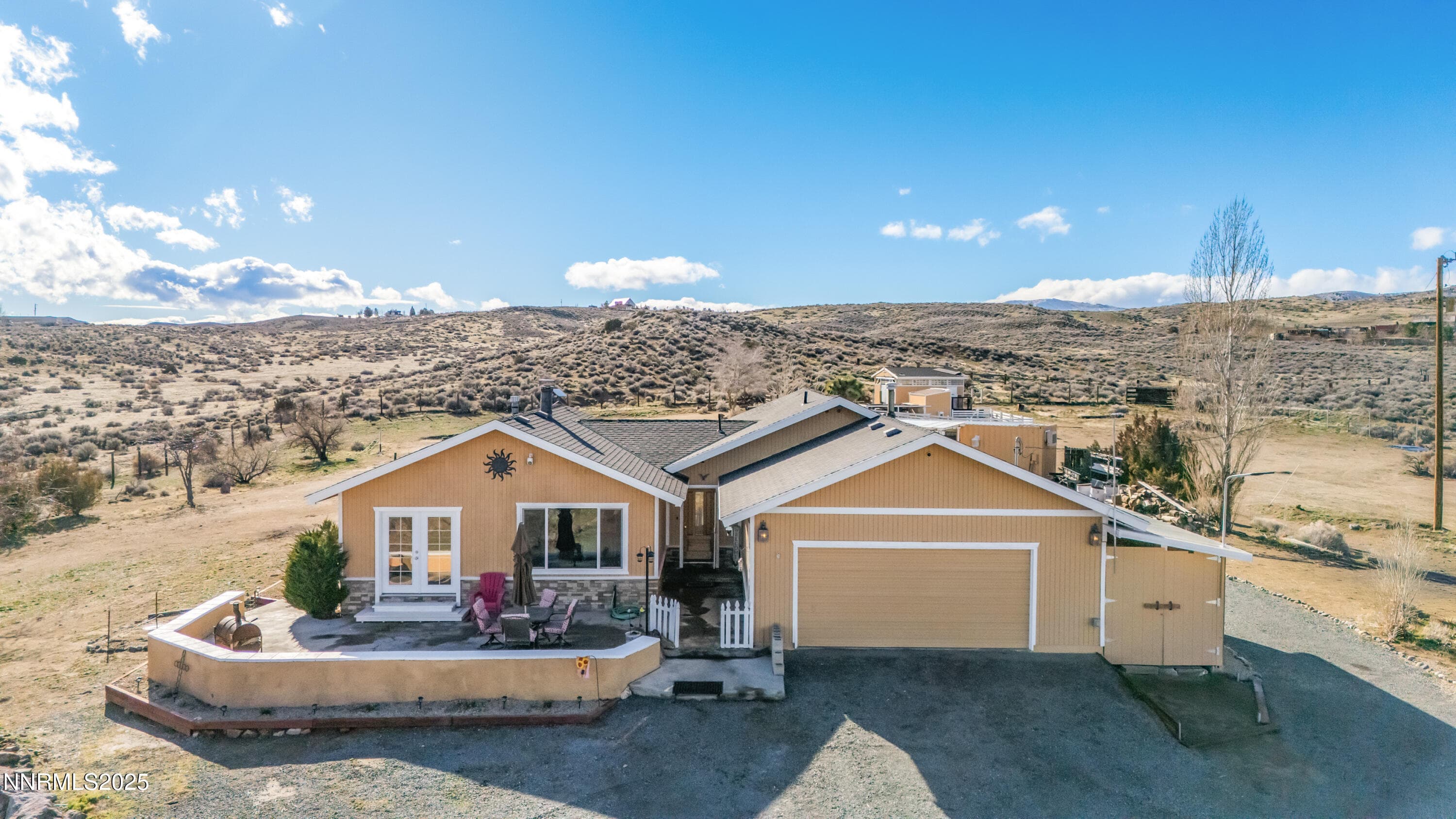 5025 Jackrabbit Rd — photo 1