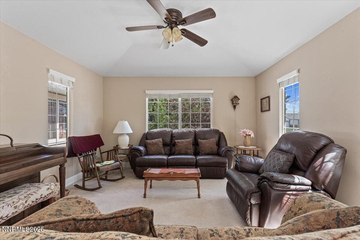 1406 Rosy Finch Dr — photo 2