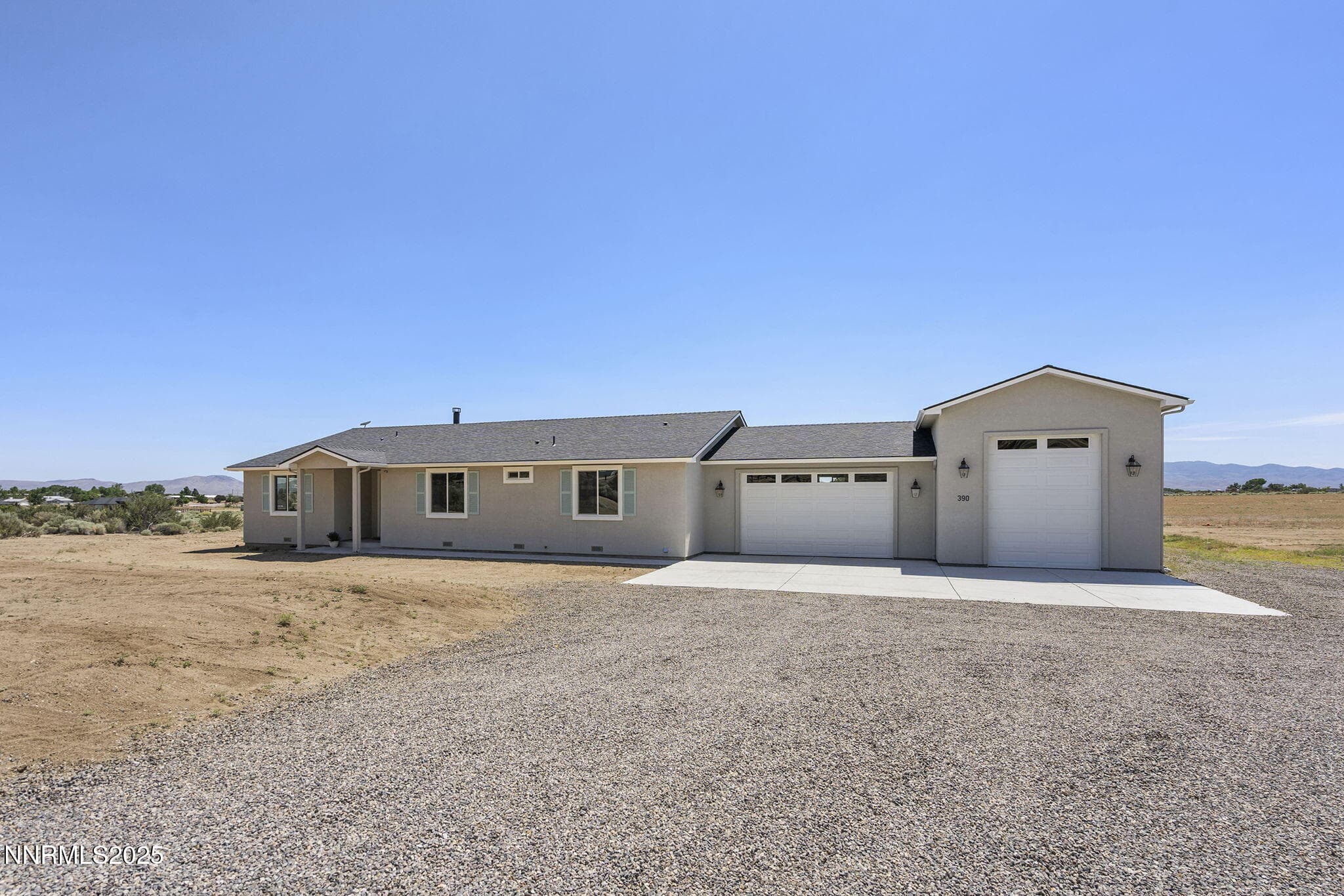 390 ANGELINA CIRCLE - Photo 3