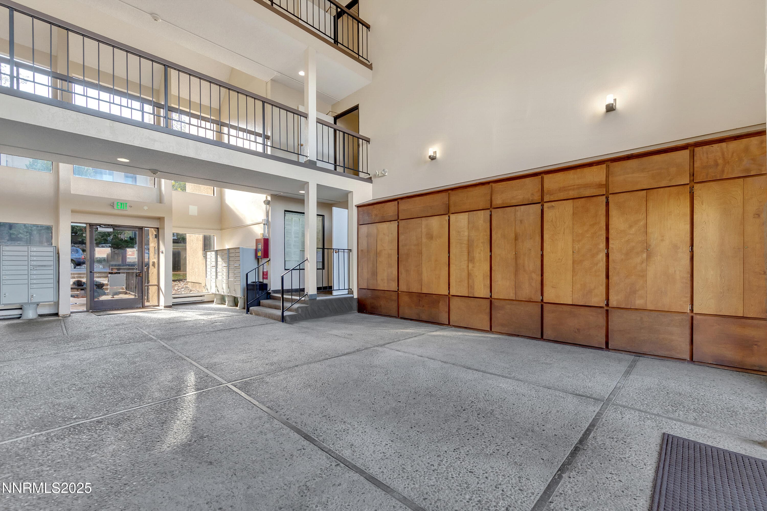 2450 LYMBERY ST - Photo 5