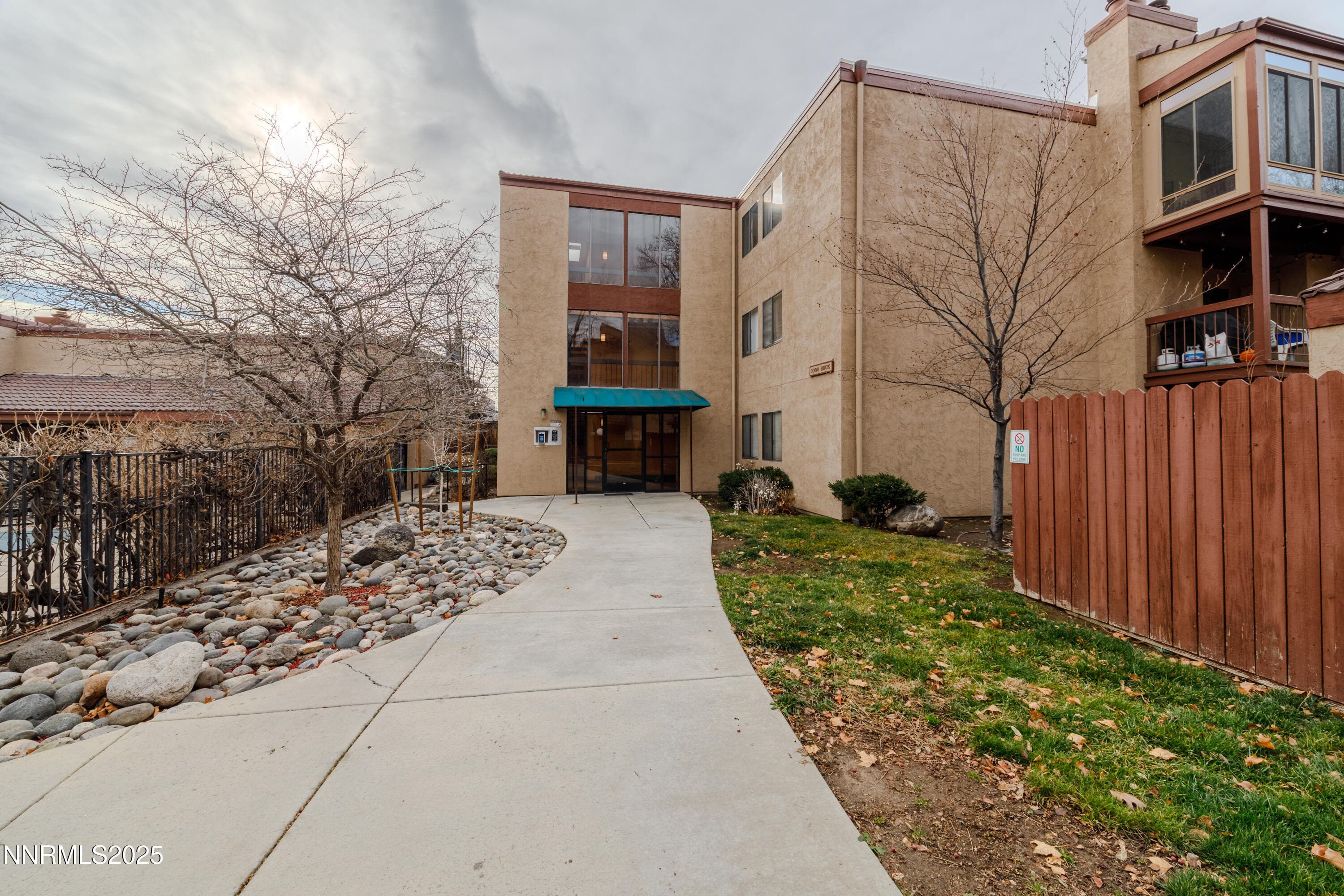 1000 Beck St 276 — photo 1
