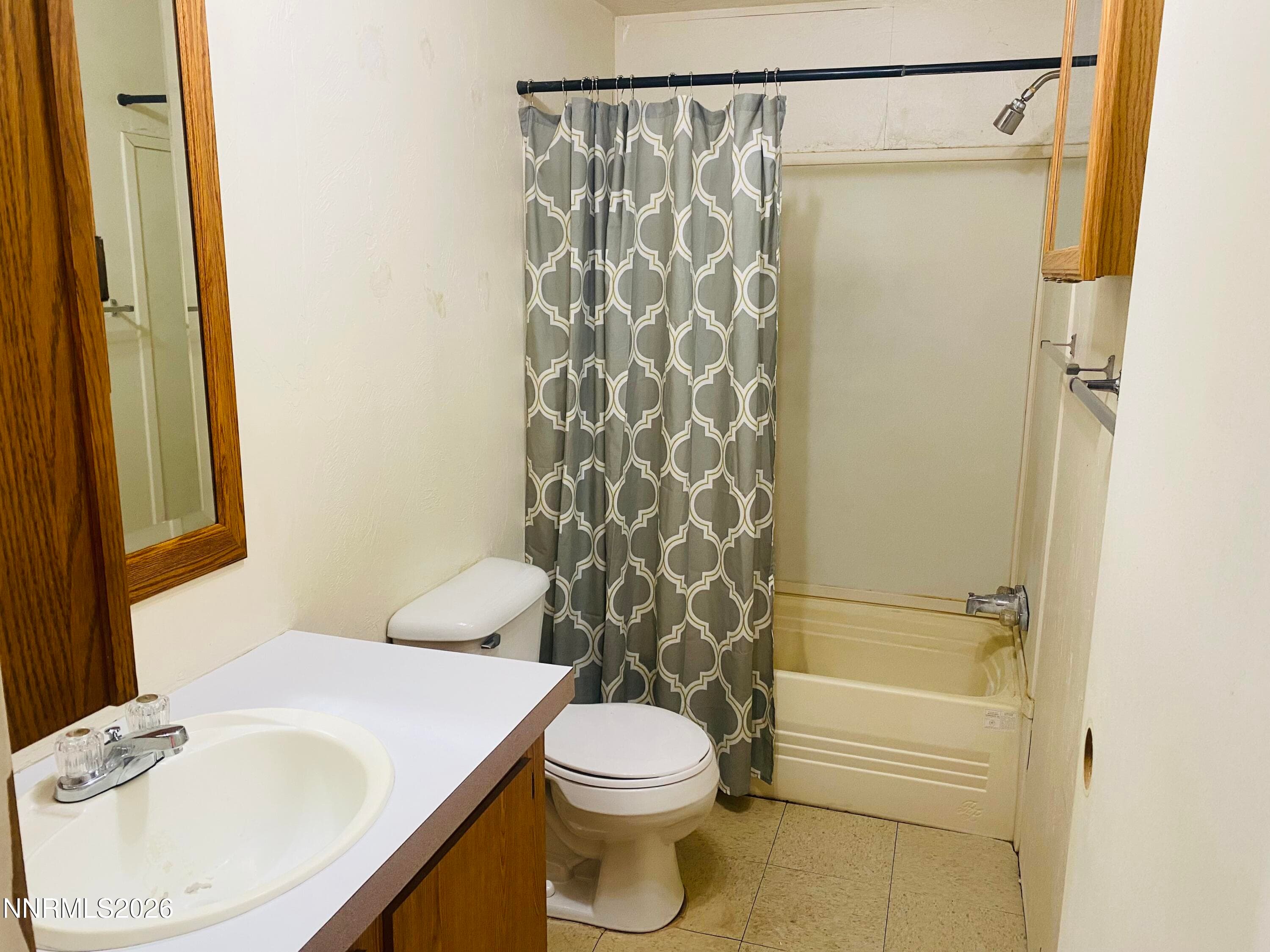 305 A GROSH AVE - Photo 5