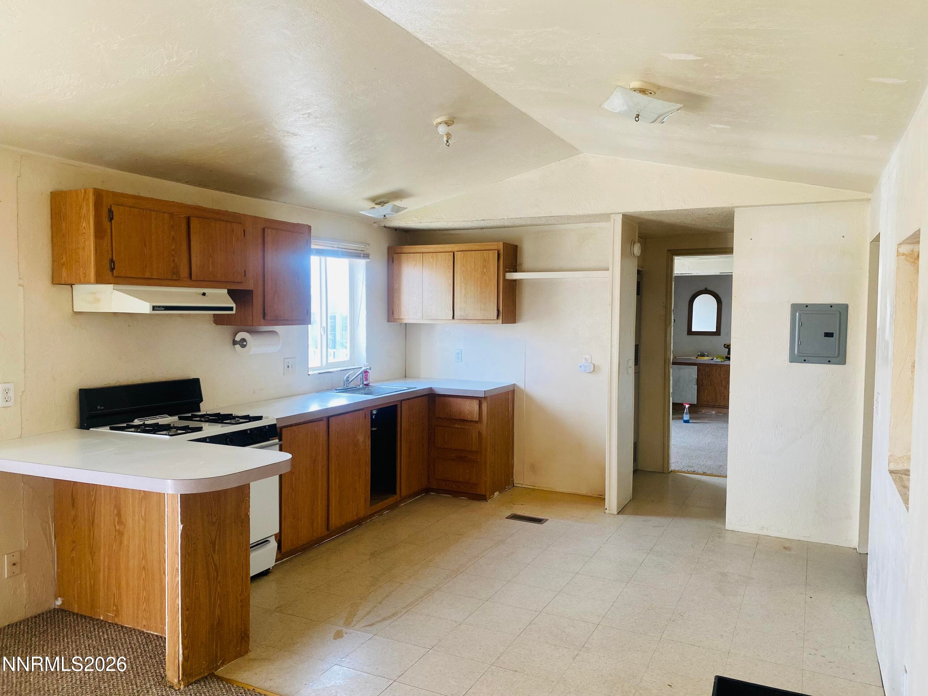 305 A GROSH AVE - Photo 4