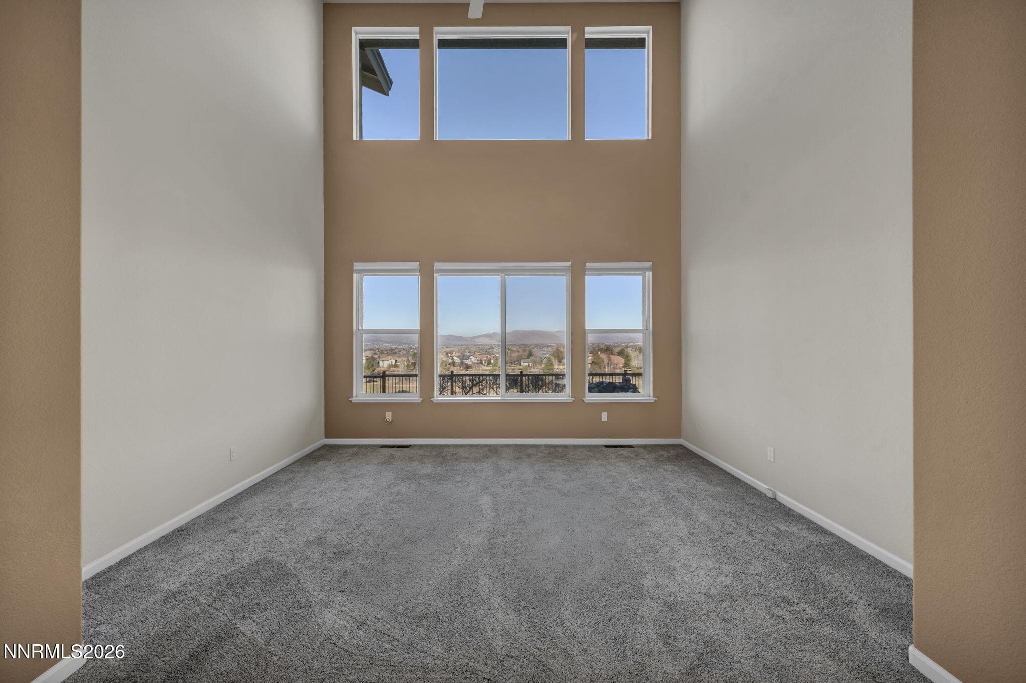3194 10 Mile Dr — photo 37
