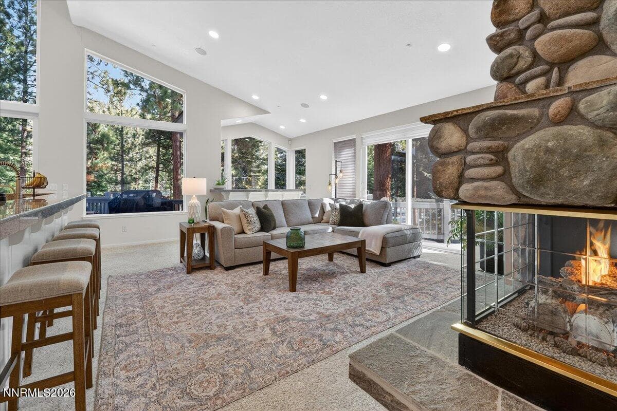 1264 Hidden Woods Dr — photo 2