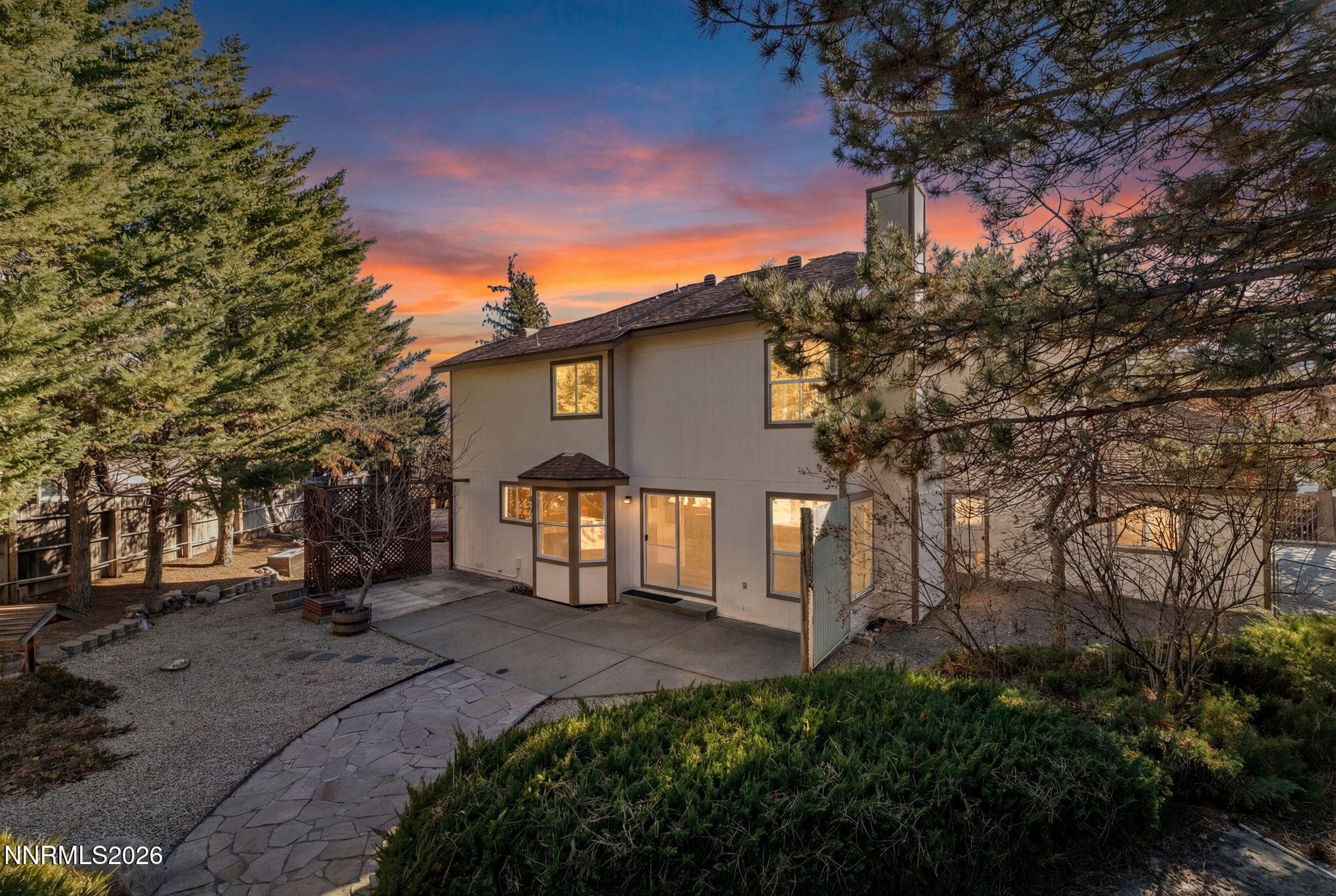 535 CLIFF VIEW DR - Photo 4