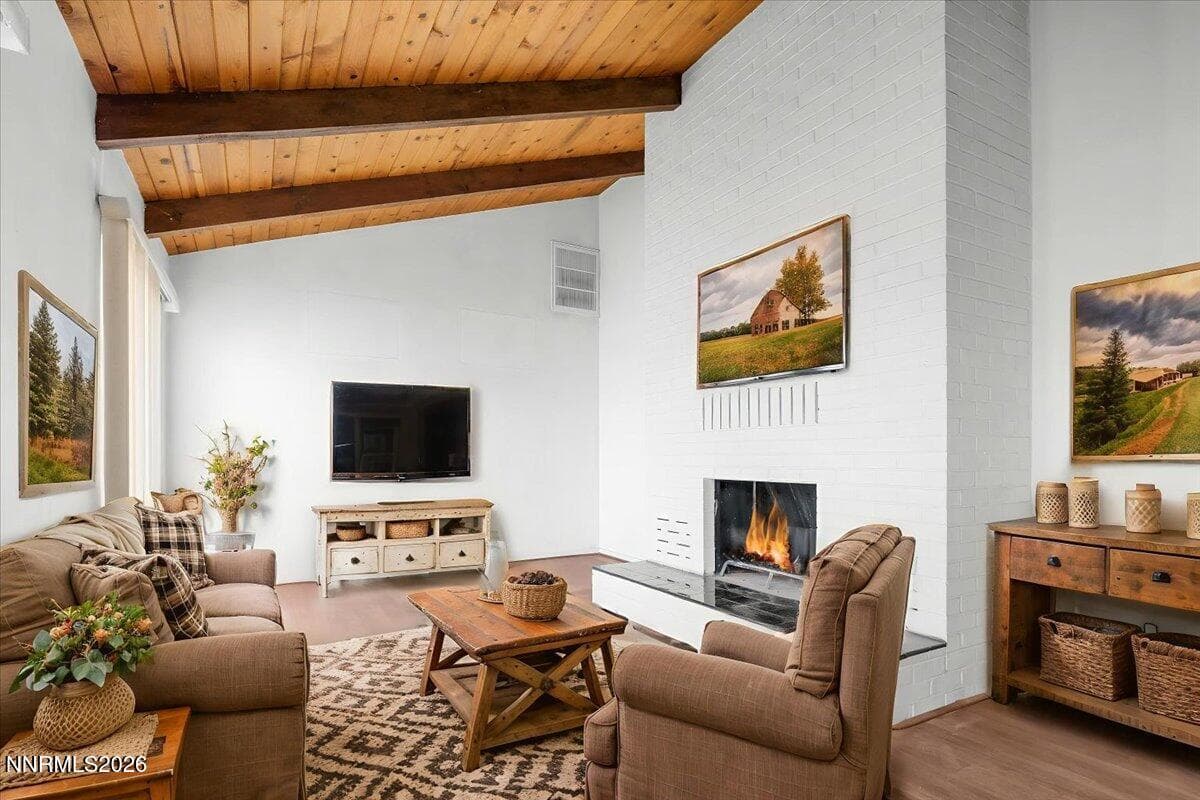 10160 MANASSAS DR - See more photos