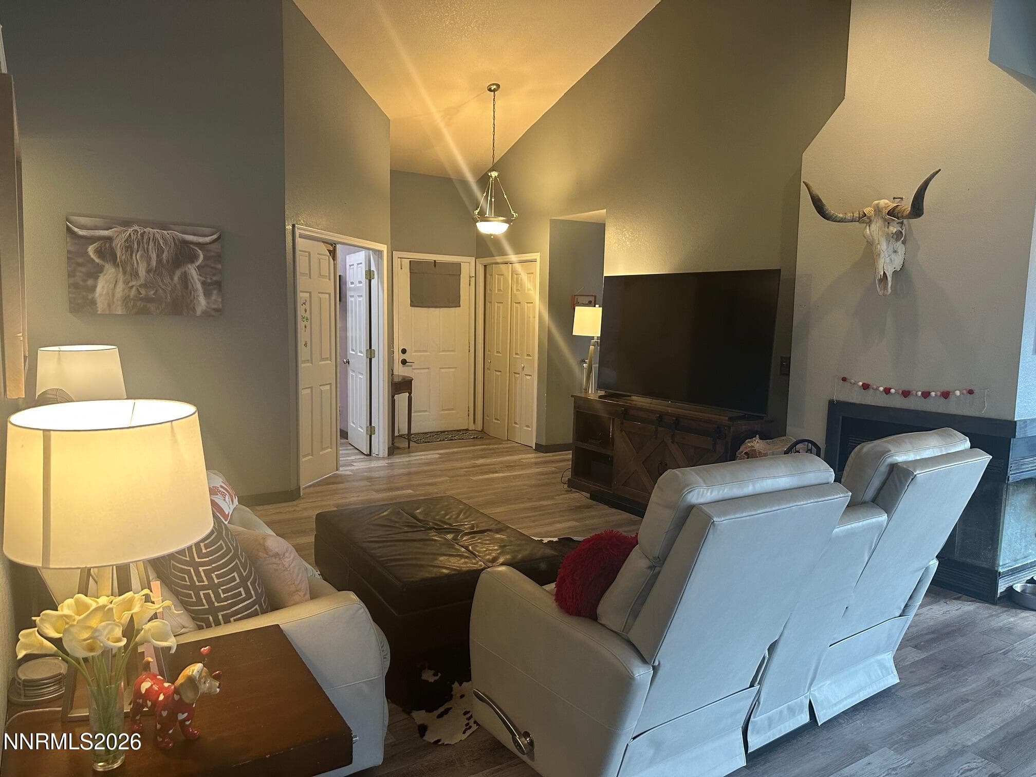 500 Cambridge Ct — photo 2