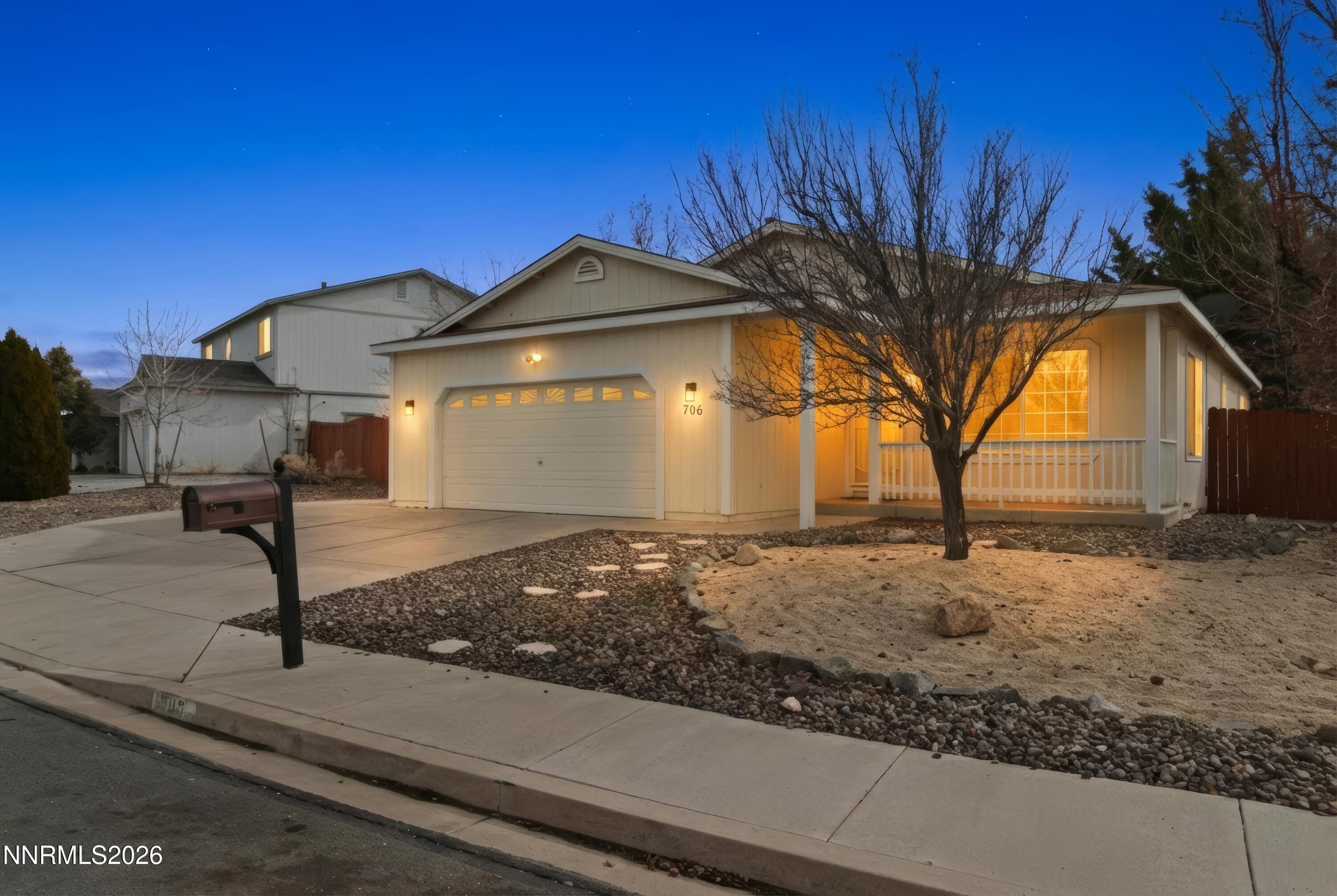 706 STRAUSS CT - Photo 1