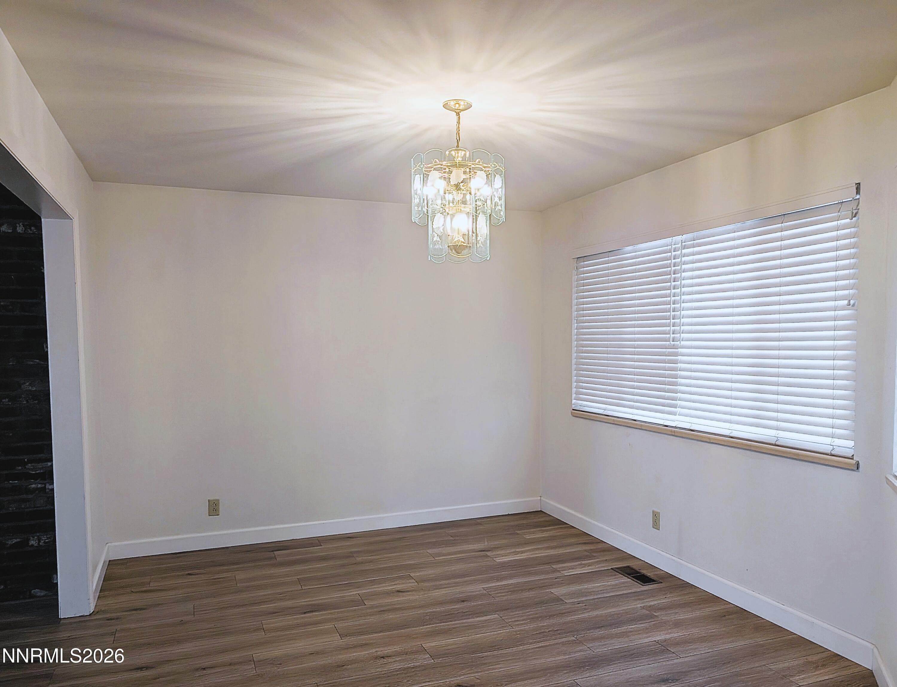 2390 BARNES CIRCLE - Photo 3