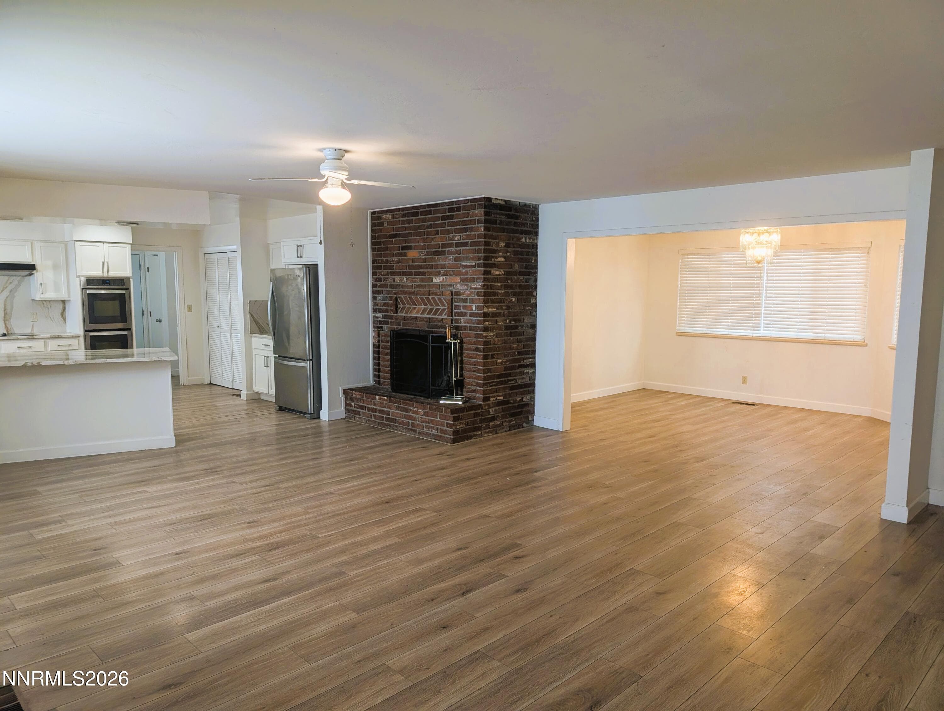 2390 Barnes Circle — photo 2