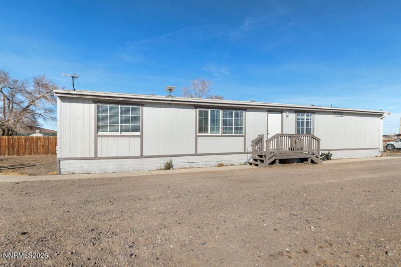 2575 Tonopah St — photo 1
