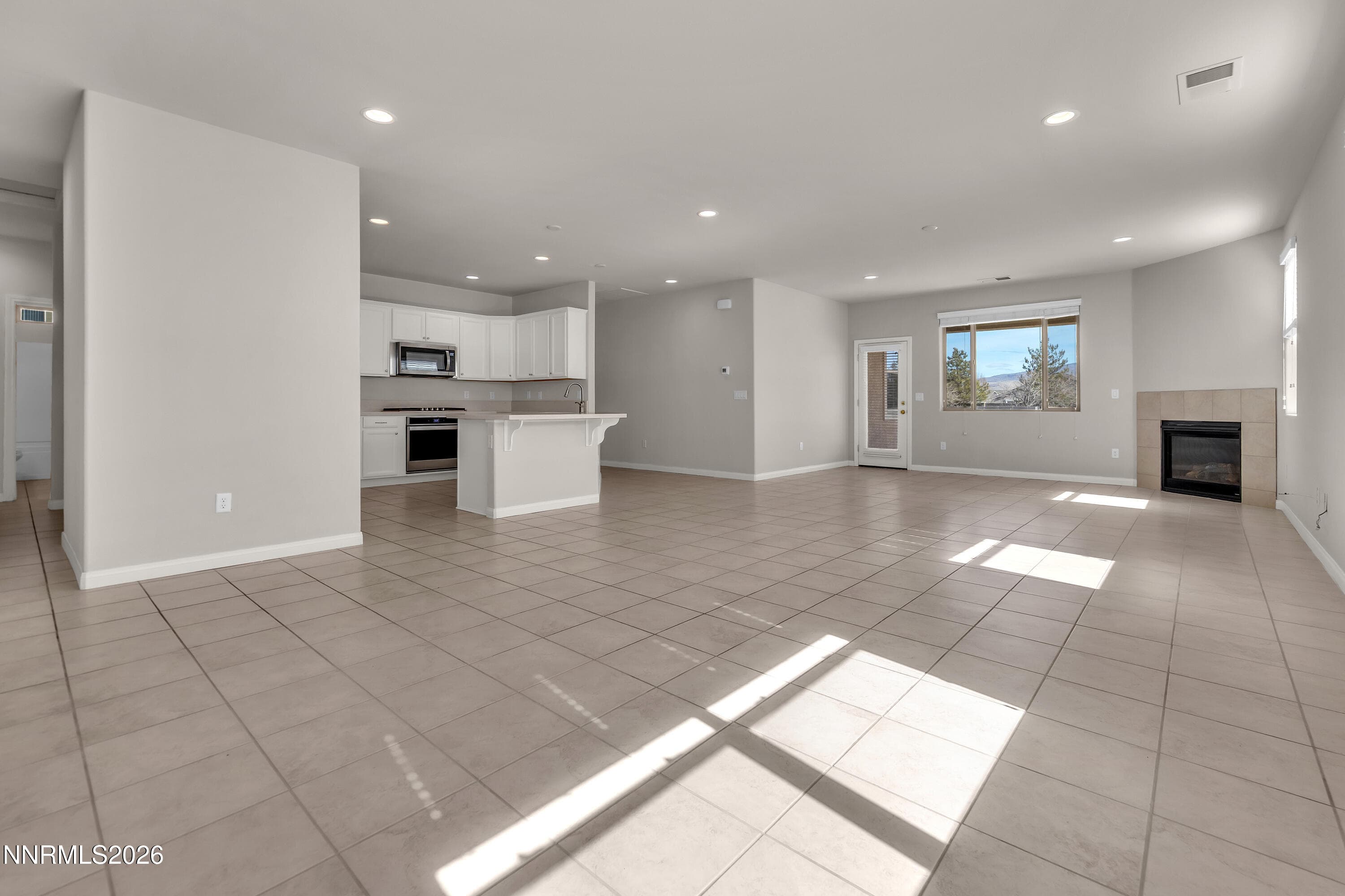 6046 Barrett Ct — photo 2