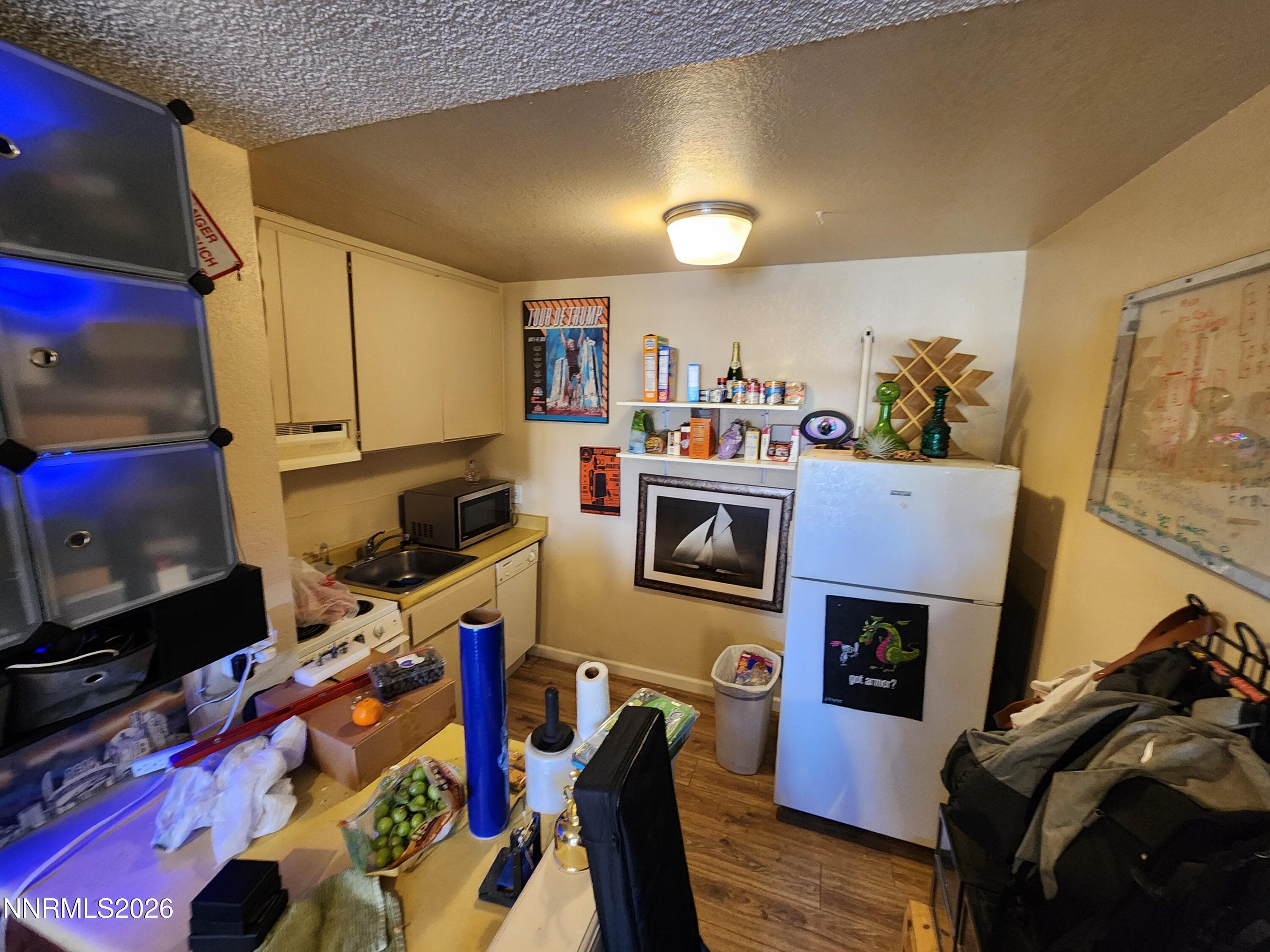 2450 LYMBERY ST - Photo 3