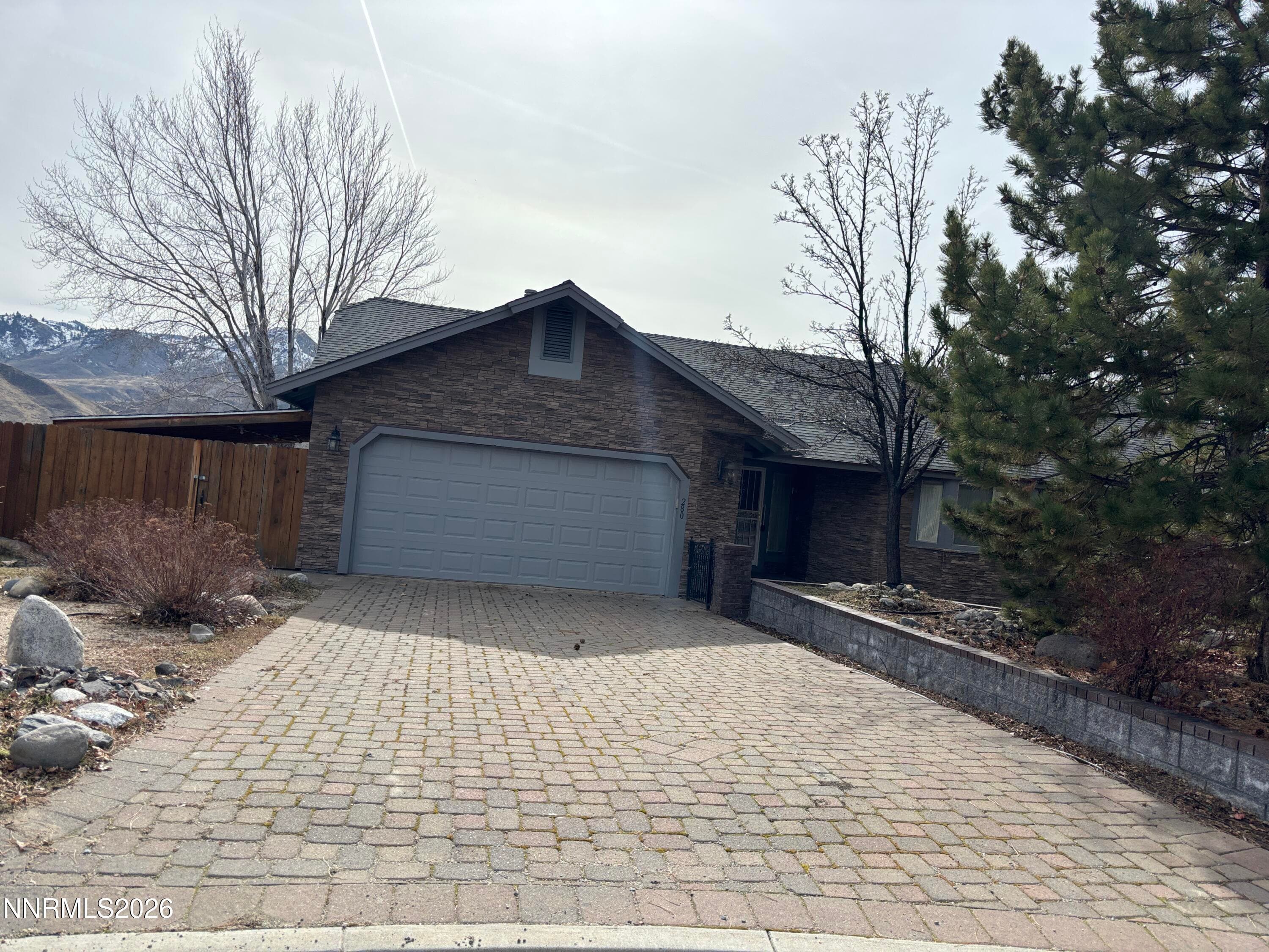 280 Eucalyptus Ct — photo 1