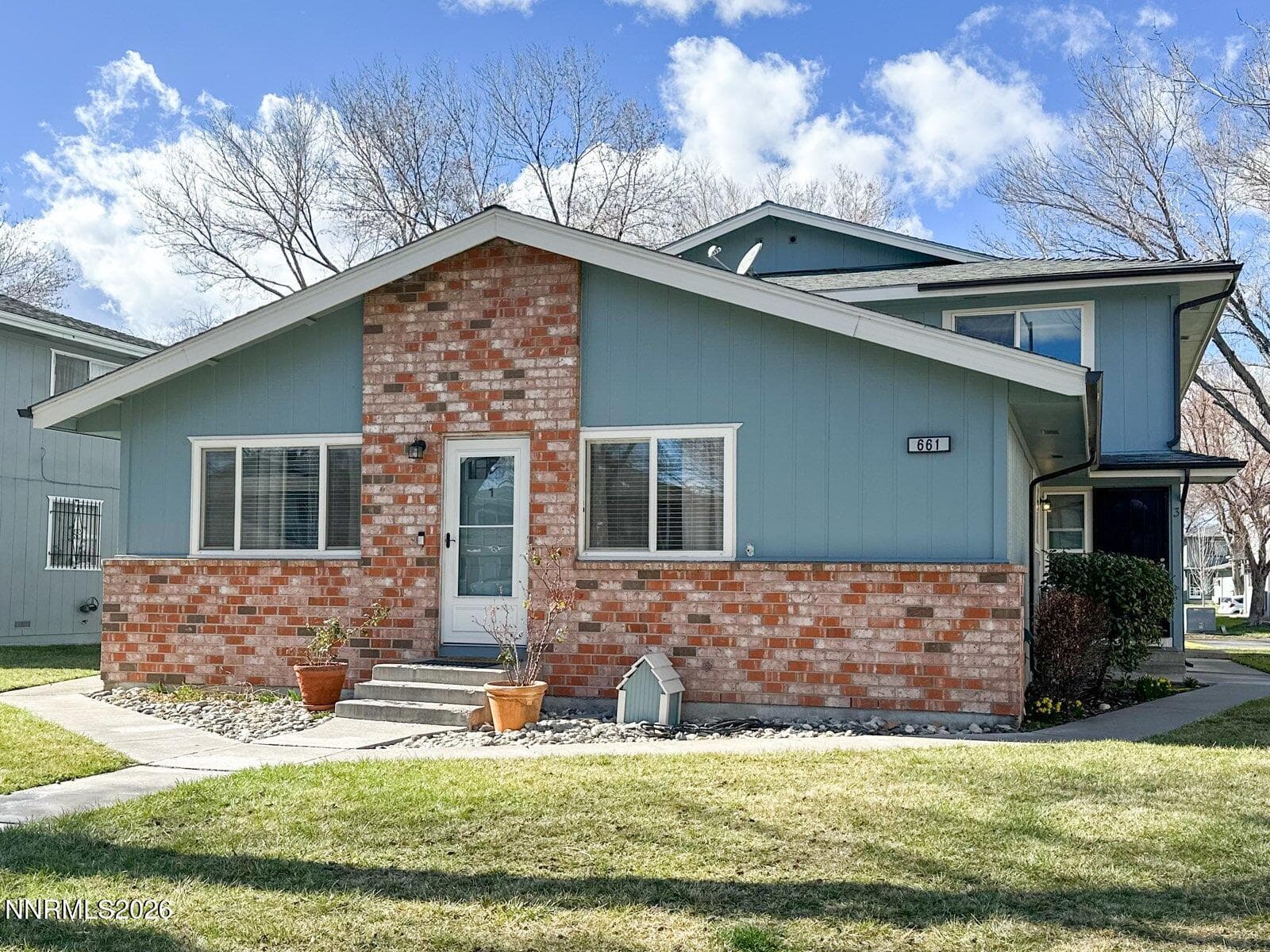 661 Oakwood Dr APT 3 — photo 1